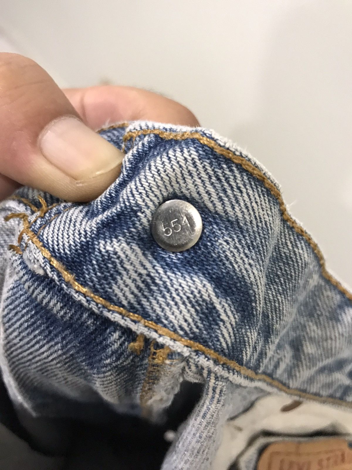 Levi's × Vintage Vintage 90s Levis 550 Relaxed Fit 554 Button Denim Size US 37 - 11 Thumbnail