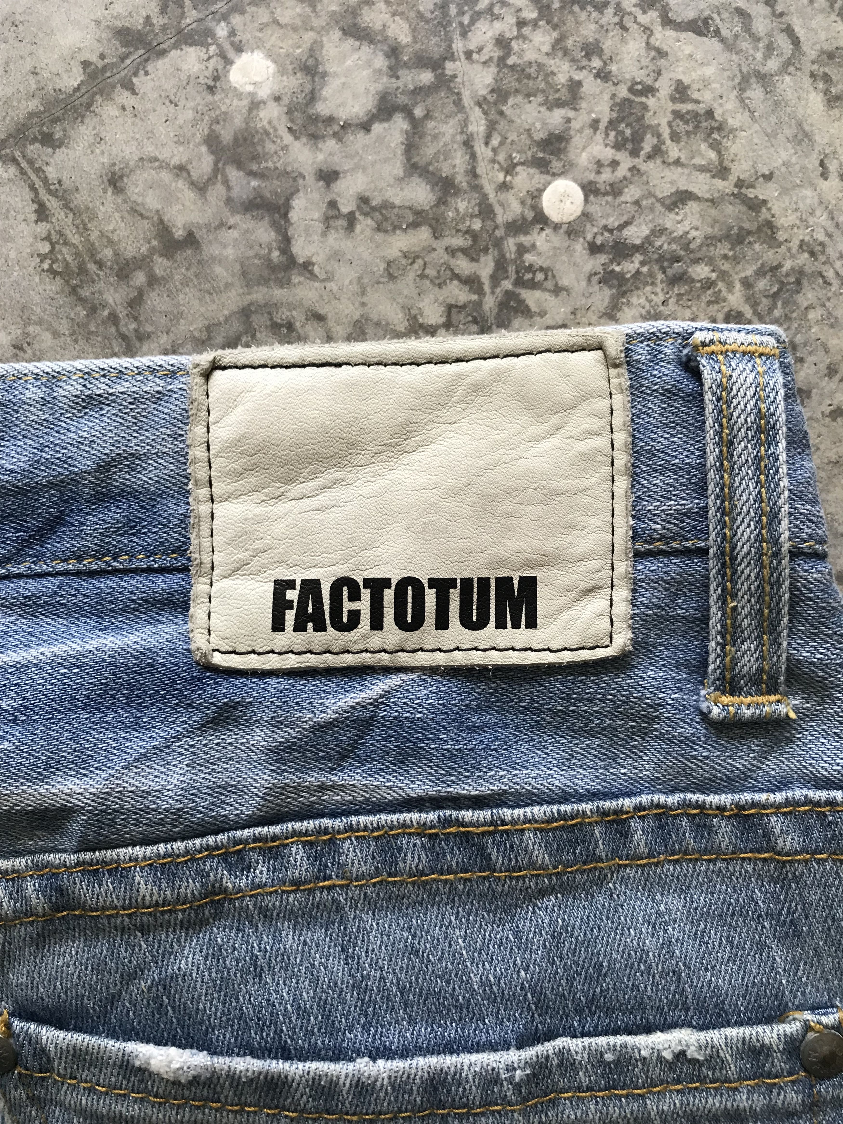 FACTOTUM × Japanese Brand FACTOTUM Japan Stylish Faded Denim Size US 33 - 9 Thumbnail