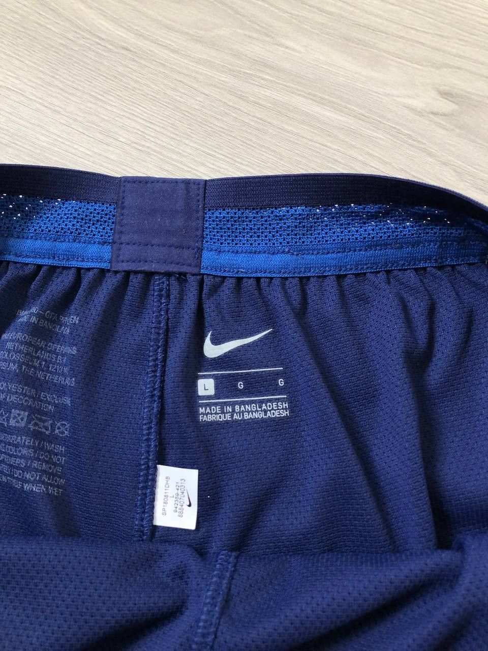 Nike ENGLAND NIKE FOOTBALL SOCCER HOME SHORTS Size US 36 / EU 52 - 5 Thumbnail