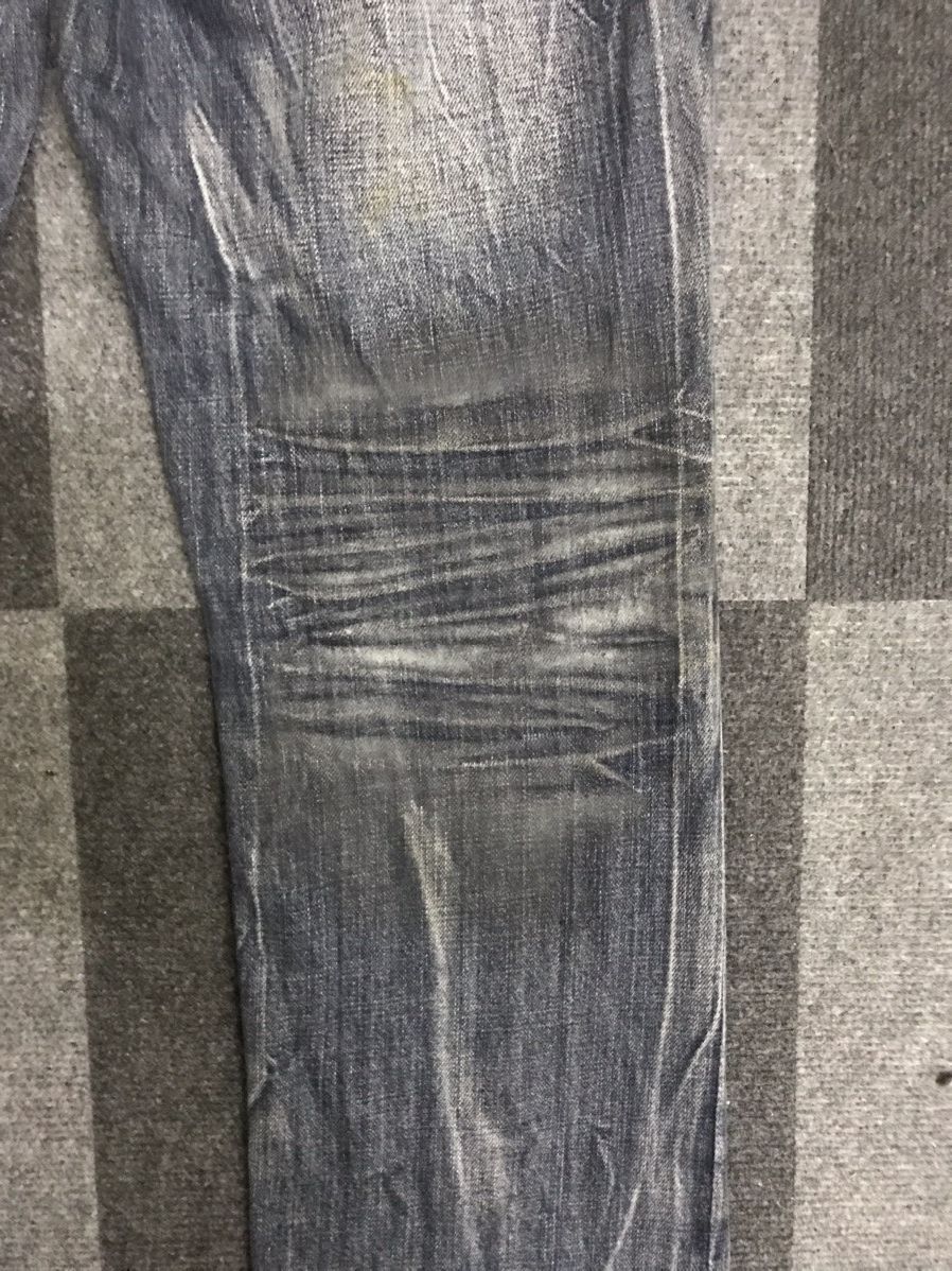 Japanese Brand × Seditionaries D124 DAILY NEWS Dirty Style Thunder Fades Jeans Size US 32 / EU 48 - 15 Thumbnail