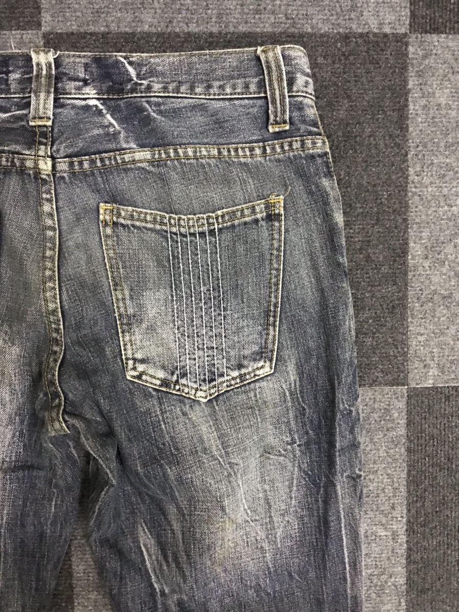 Japanese Brand × Seditionaries D124 DAILY NEWS Dirty Style Thunder Fades Jeans Size US 32 / EU 48 - 13 Thumbnail