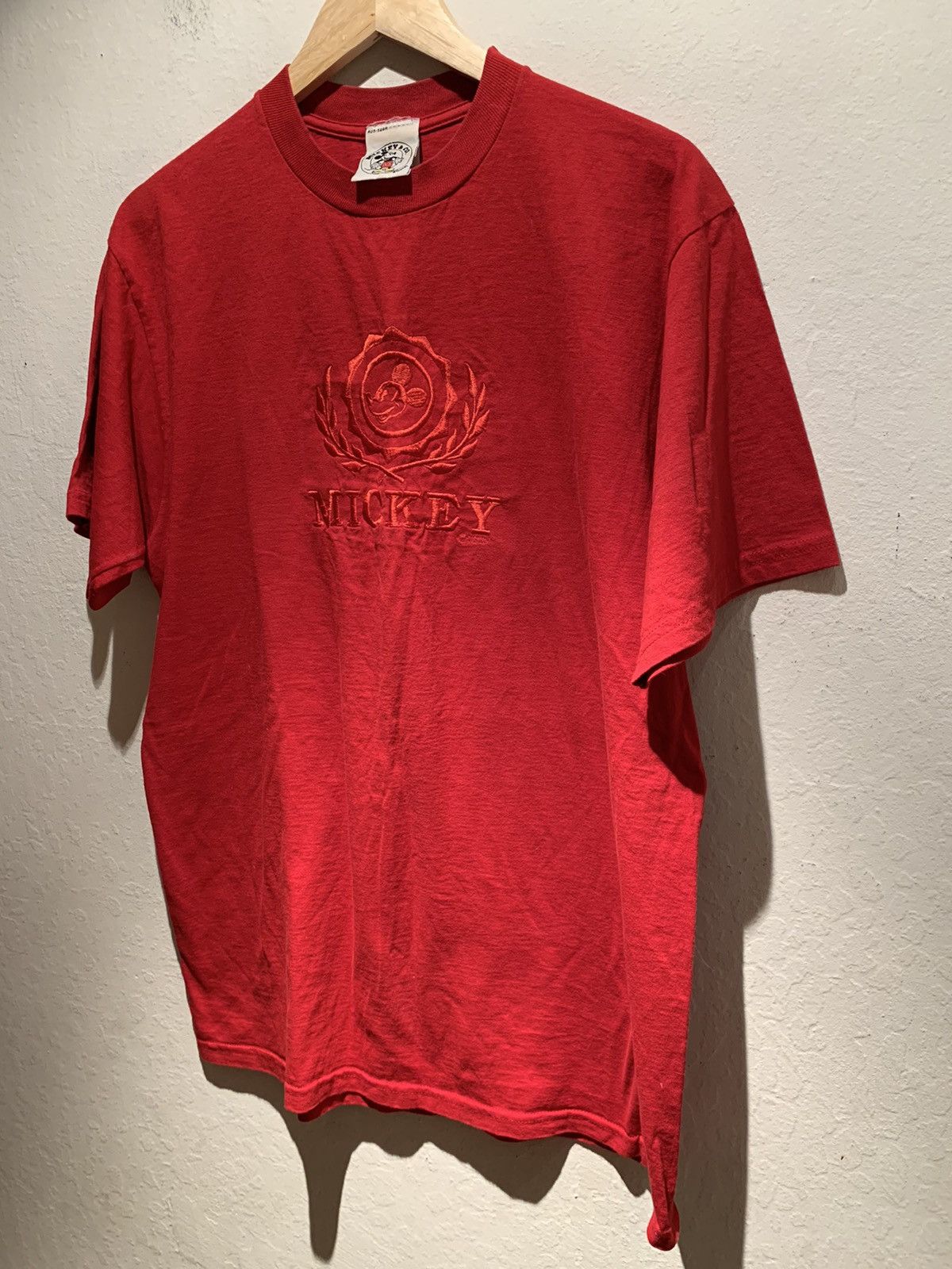 Disney *RARE* Vintage Disney Mickey & Co Embroidered USA-Made Shirt Size US L / EU 52-54 / 3 - 1 Thumbnail