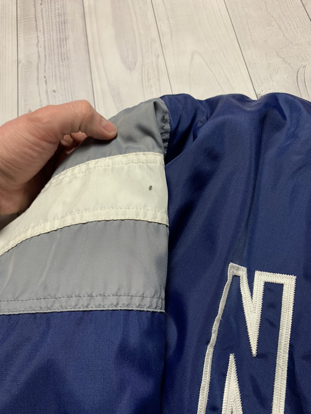 Vintage Vintage Nike jacket parka big logo size XL Size US XL / EU 56 / 4 - 7 Thumbnail