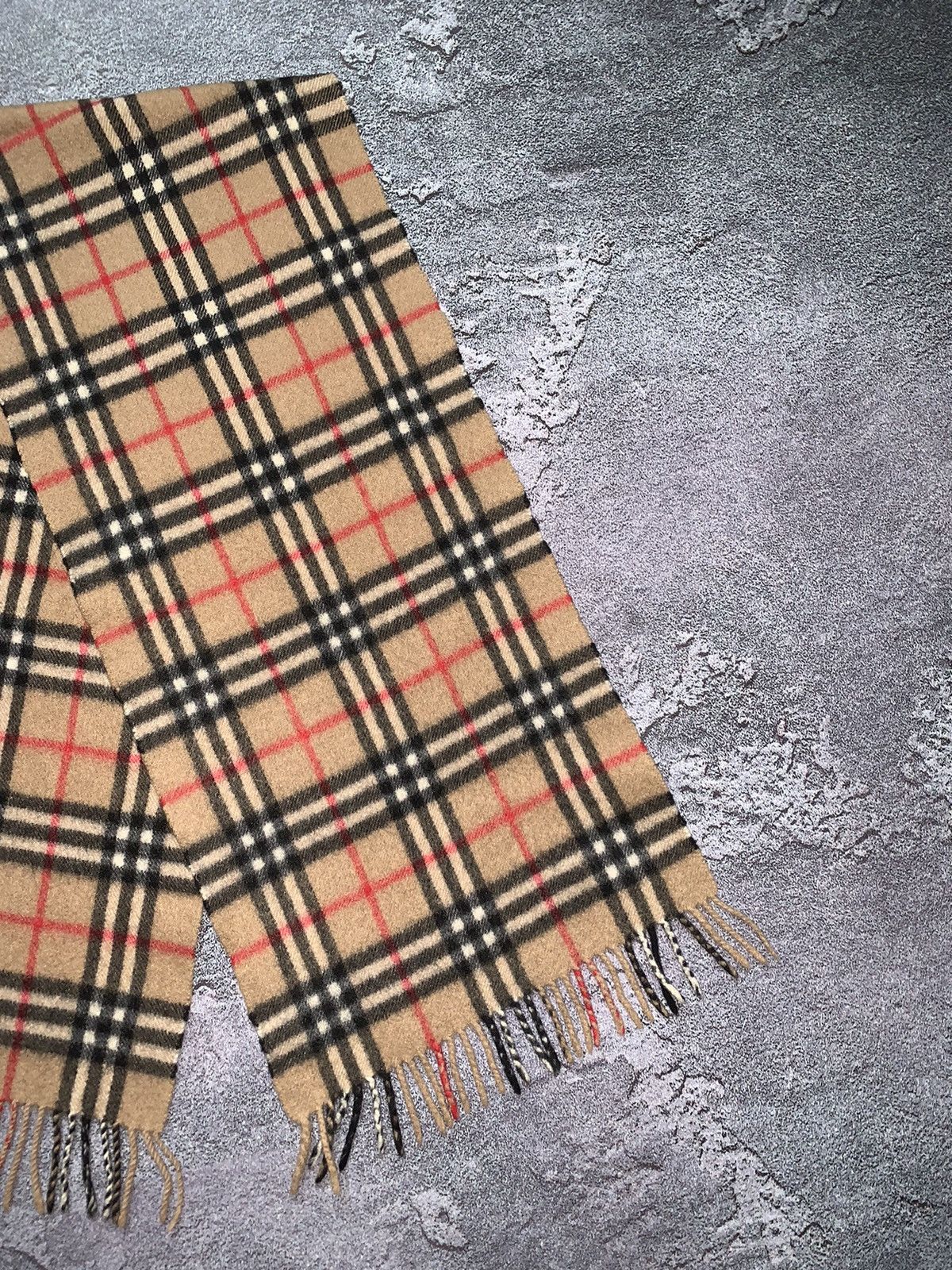 Burberry × Designer Burberry Burberry’s of London 100% cashmere scarf / muffler Size ONE SIZE - 7 Thumbnail