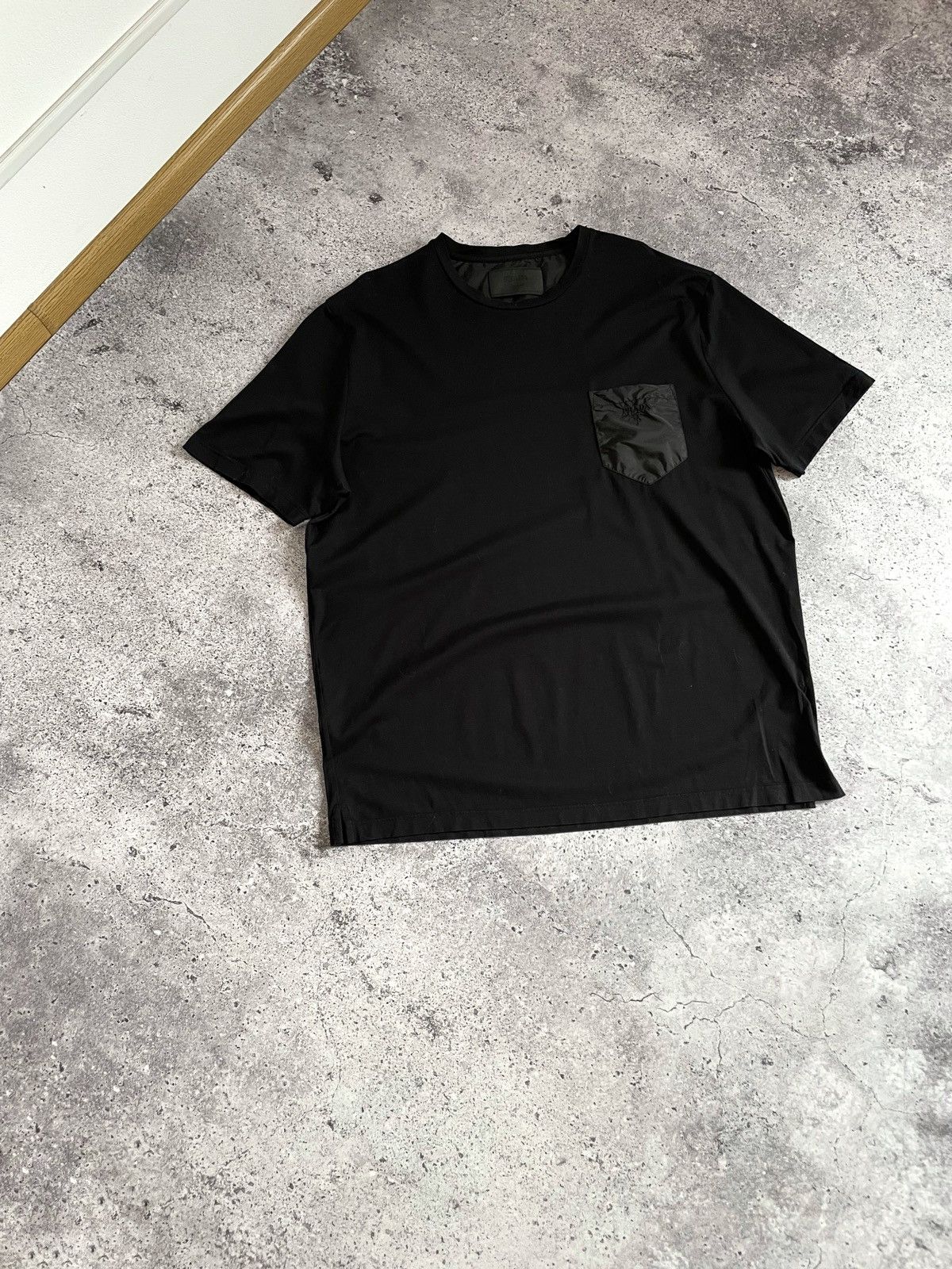 Prada Prada Nylon Pocket T-shirt Size US XXL / EU 58 / 5 - 2 Thumbnail