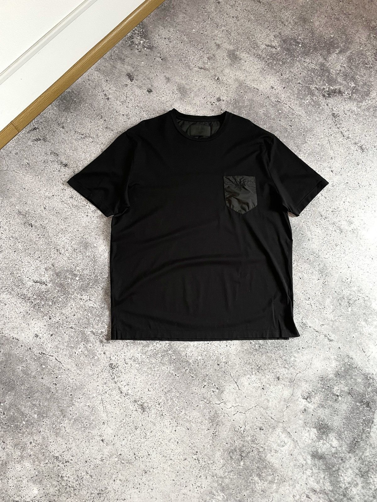 Prada Prada Nylon Pocket T-shirt Size US XXL / EU 58 / 5 - 1 Thumbnail
