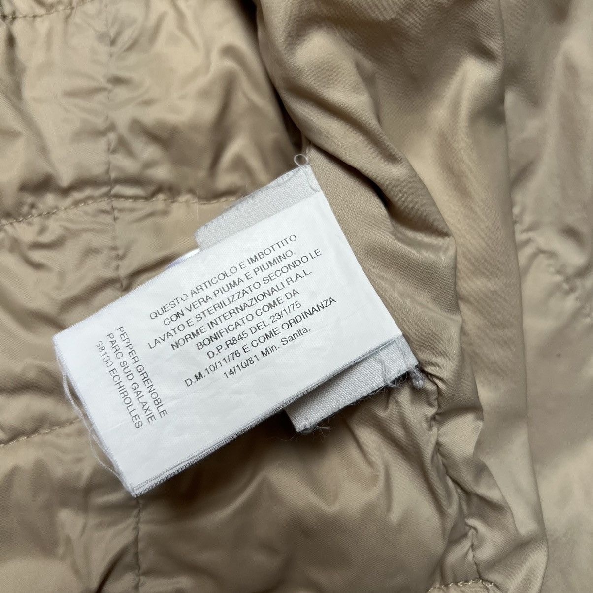 Moncler Moncler Puffer Light Jacket Beige M Logo Y2K Size M / US 6-8 / IT 42-44 - 9 Thumbnail