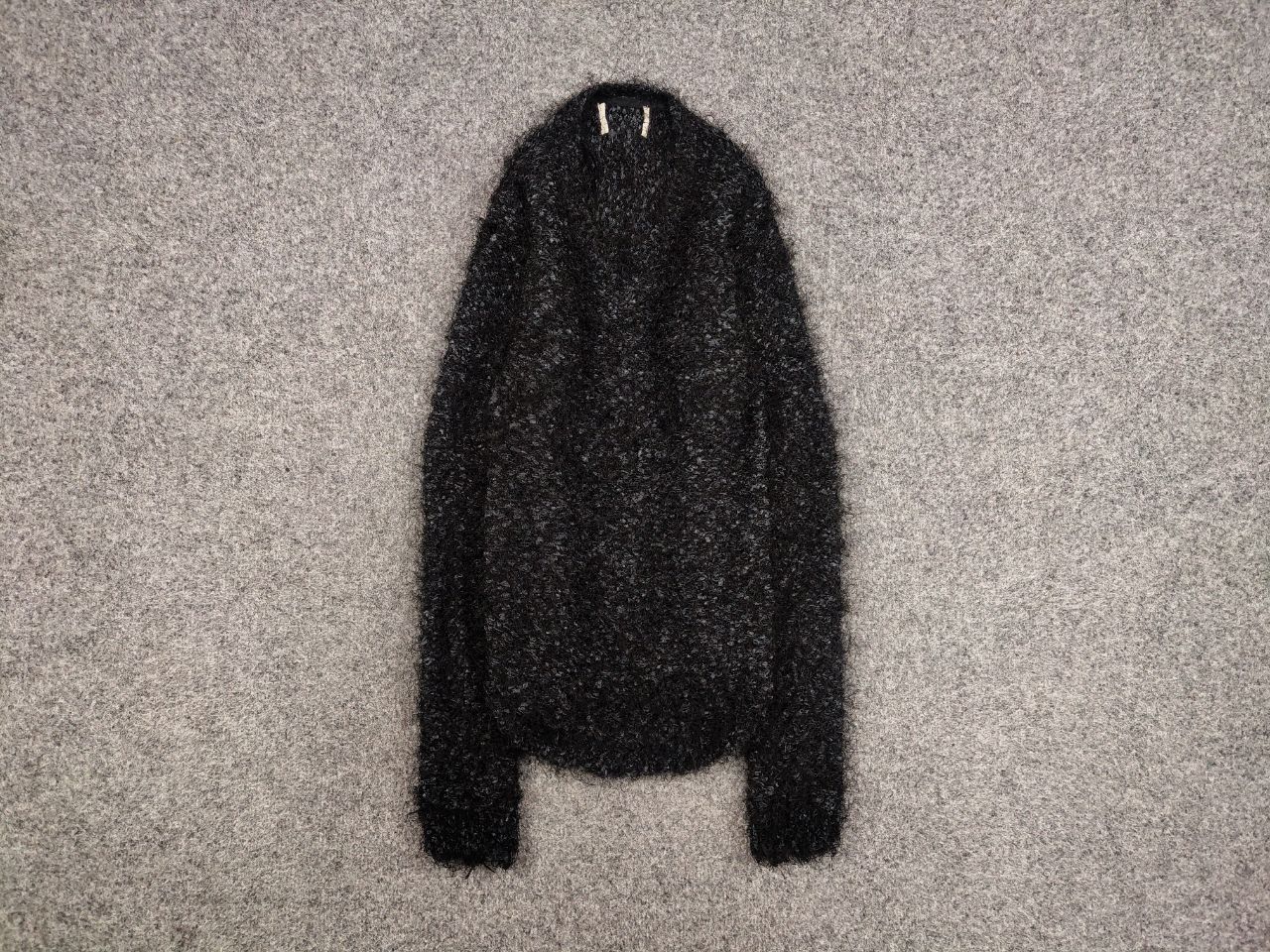 Japanese Brand Vintage 90's Japanese Black Mohair Style Fuzzy Sweater Size US S / EU 44-46 / 1 - 1 Thumbnail