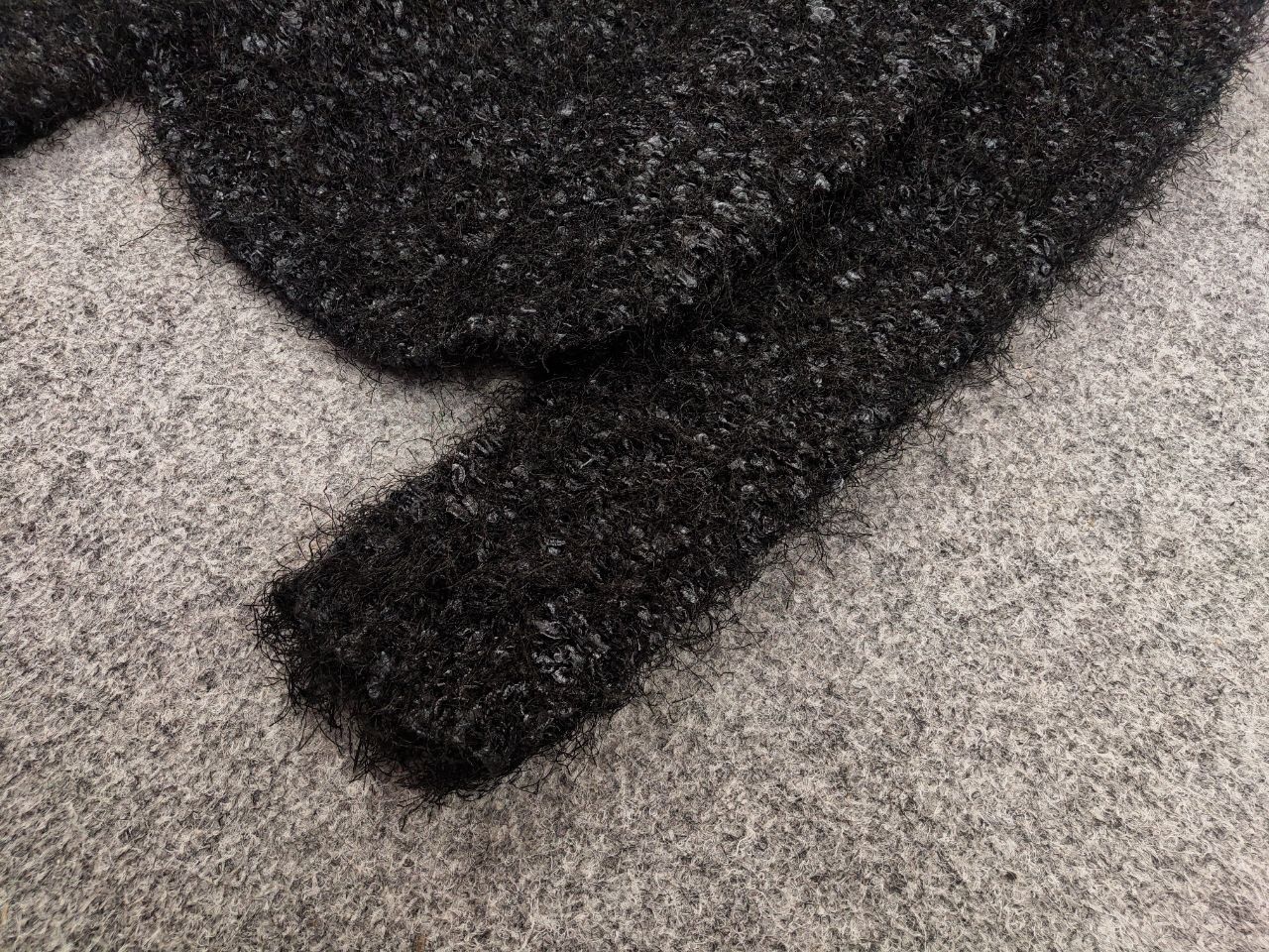 Japanese Brand Vintage 90's Japanese Black Mohair Style Fuzzy Sweater Size US S / EU 44-46 / 1 - 5 Thumbnail