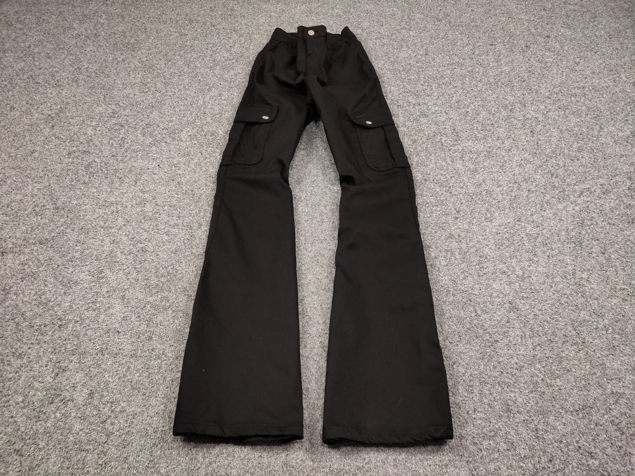 Japanese Brand Vintage 90's Japanese Trendy Flared Cargo Trousers Pants Size 30" / US 8 / IT 44 - 2 Thumbnail