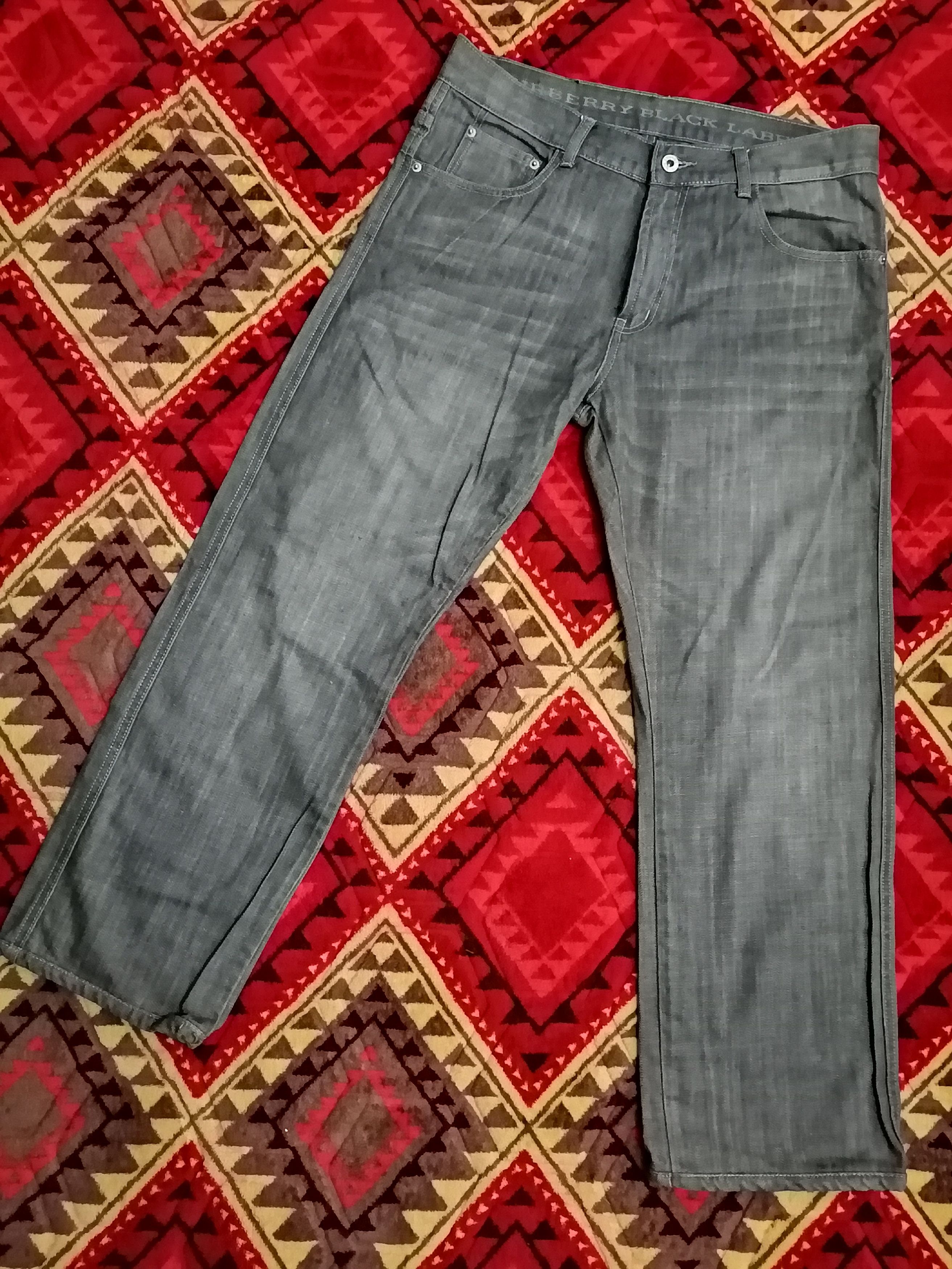 Burberry Burberry Black Label Jeans Size US 33 - 2 Thumbnail