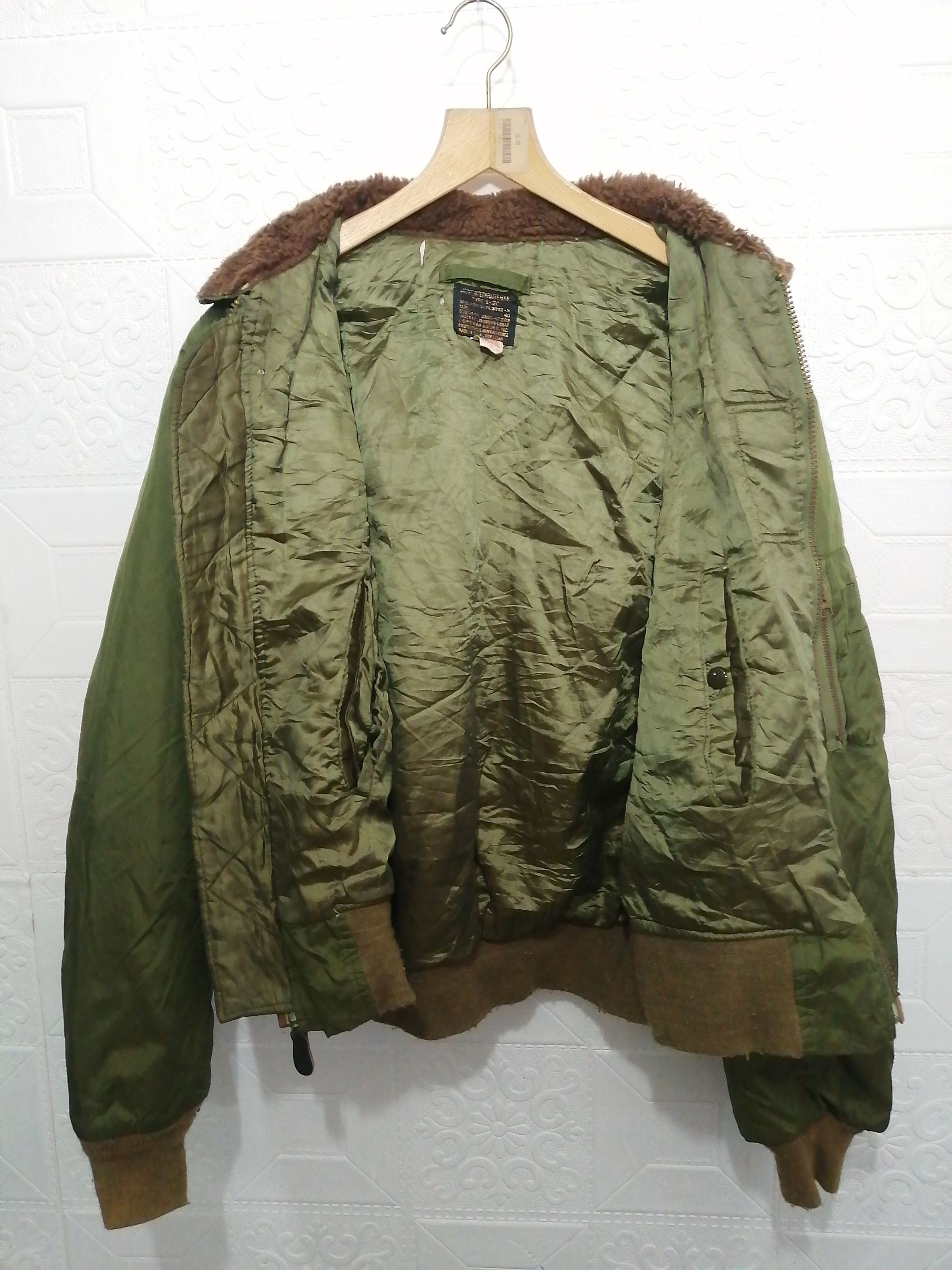 Other 💥Fast sale 💥Flight Jacket Type B15C Size US M / EU 48-50 / 2 - 9 Thumbnail