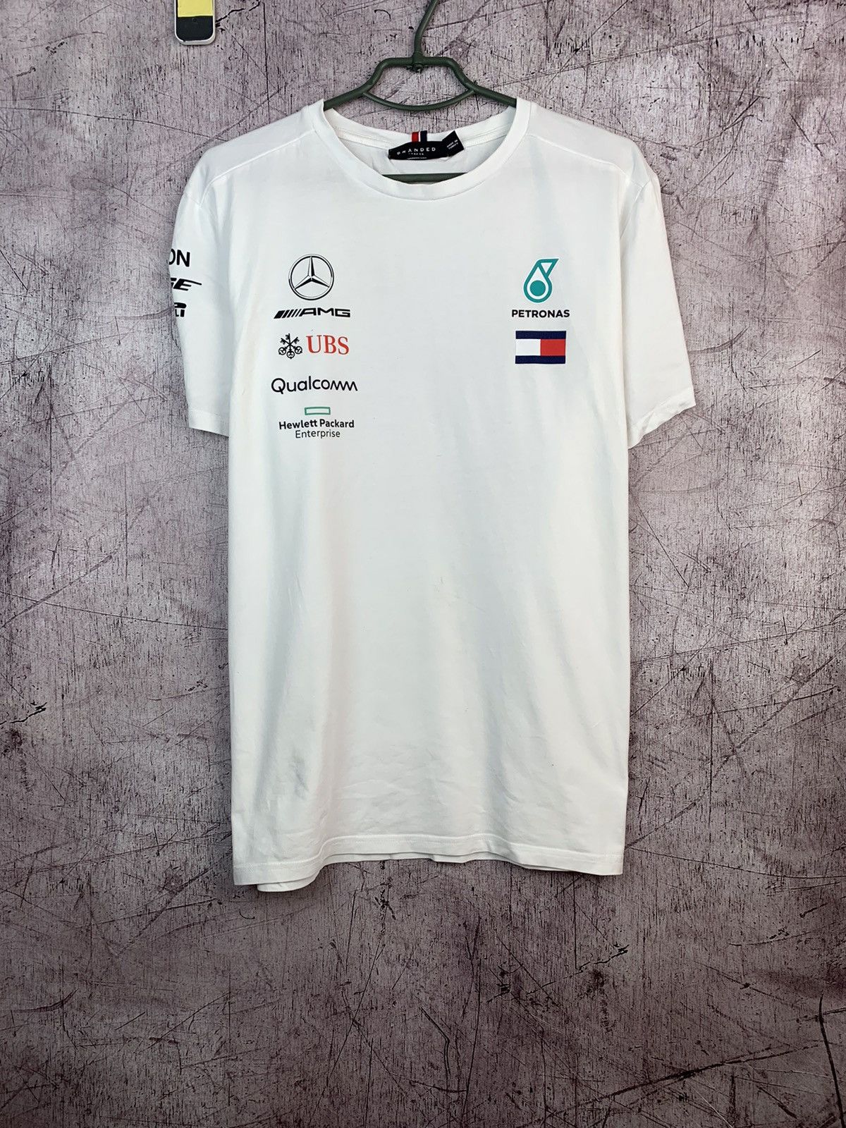 Formula 1 × Mercedes-Benz Mercedes Benz Amg Tommy Hilfiger Petronas Team T shirt Size US XXL / EU 58 / 5 - 1 Thumbnail