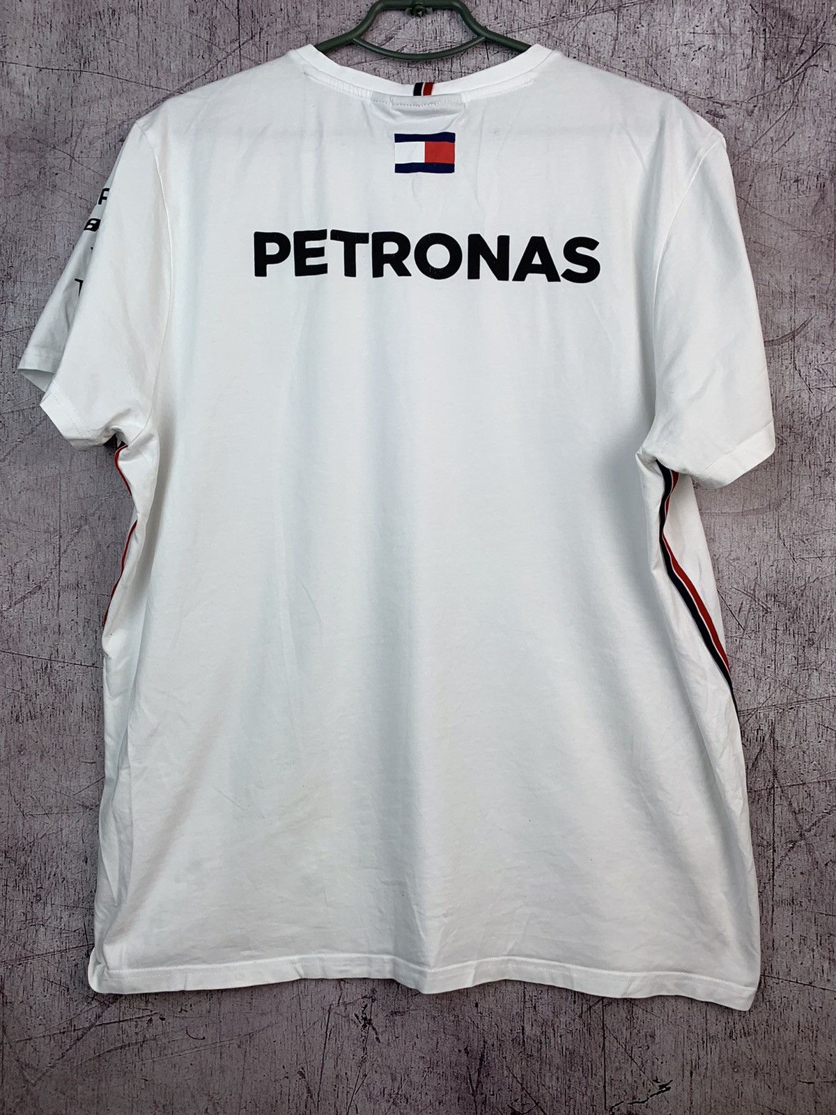 Formula 1 × Mercedes-Benz Mercedes Benz Amg Tommy Hilfiger Petronas Team T shirt Size US XXL / EU 58 / 5 - 2 Thumbnail