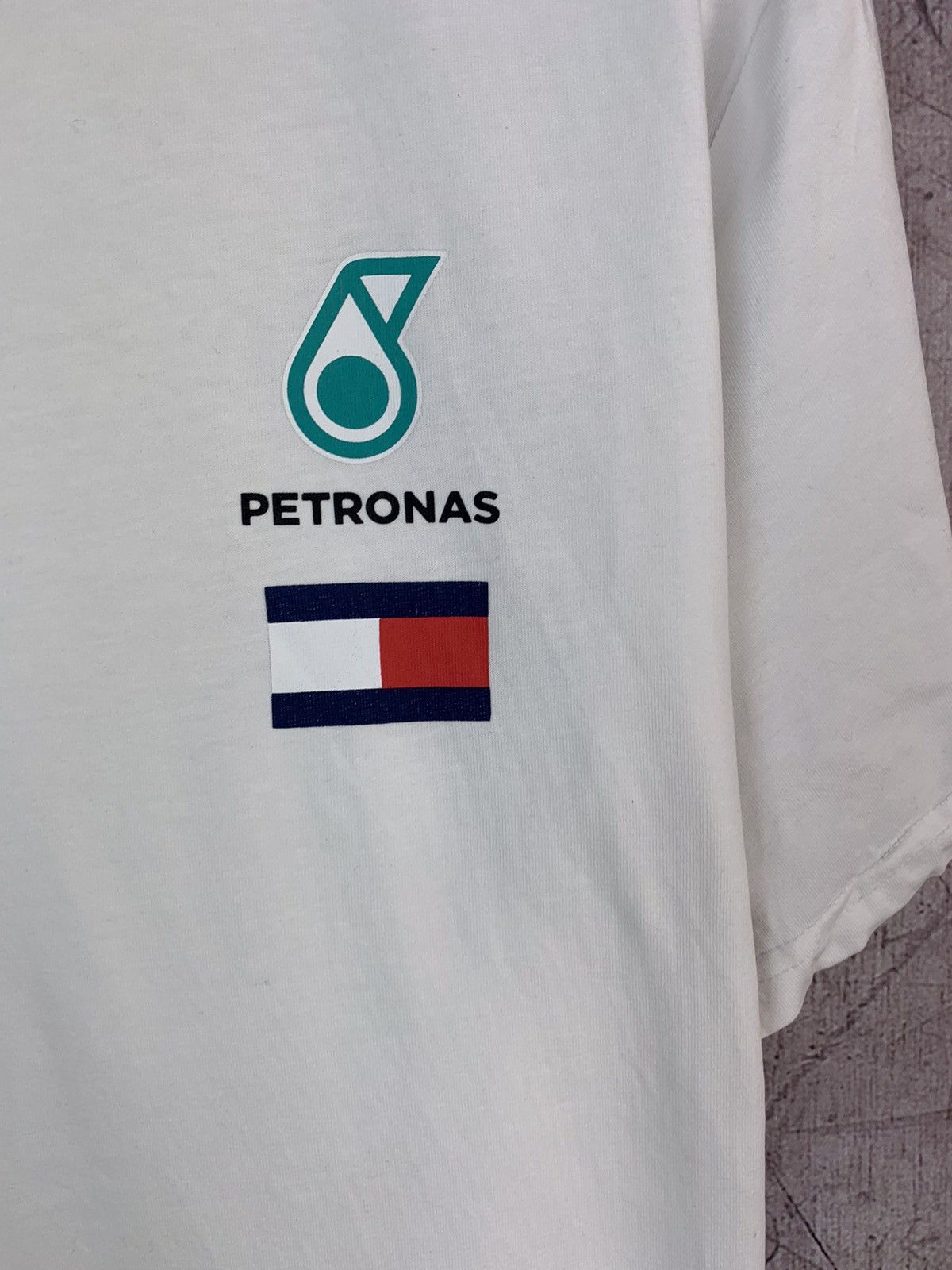 Formula 1 × Mercedes-Benz Mercedes Benz Amg Tommy Hilfiger Petronas Team T shirt Size US XXL / EU 58 / 5 - 7 Thumbnail