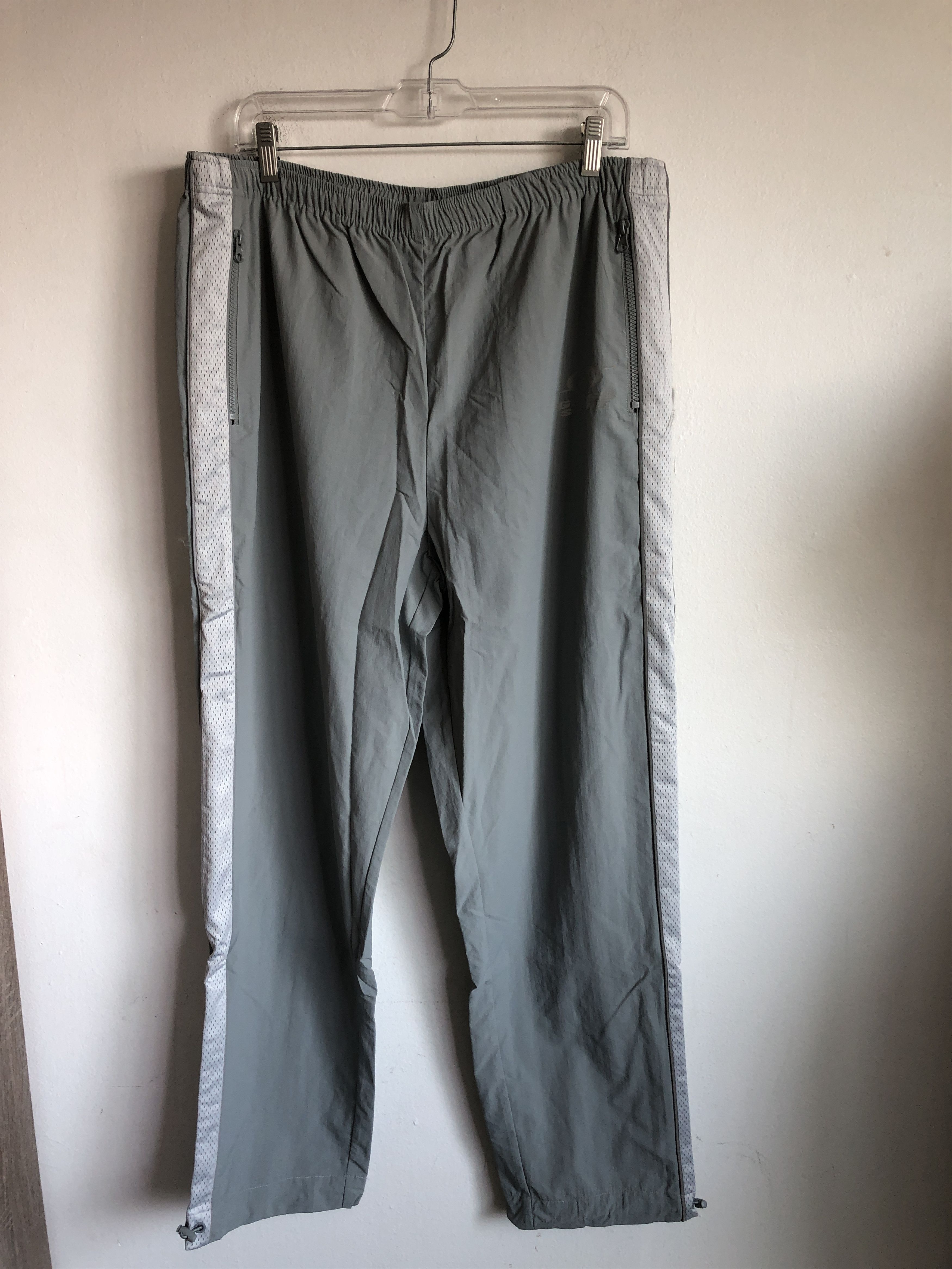 Guess Guess Sport Grey Nylon Track Pants L Size US 36 / EU 52 - 1 Thumbnail