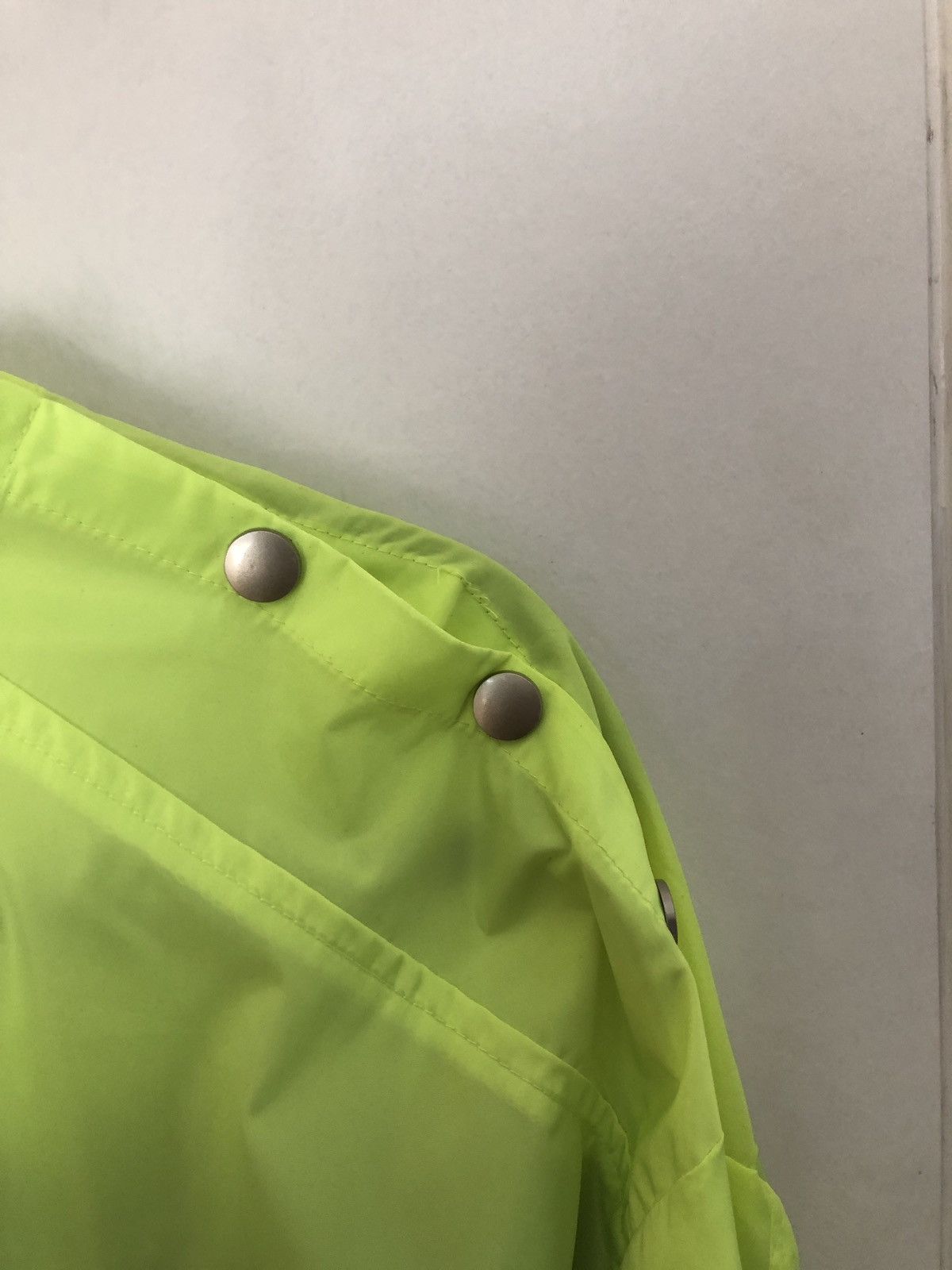 Garbage TV Garbage TV Aussie Fluorescent Yellow Green Pullover Jacket Size US M / EU 48-50 / 2 - 5 Thumbnail