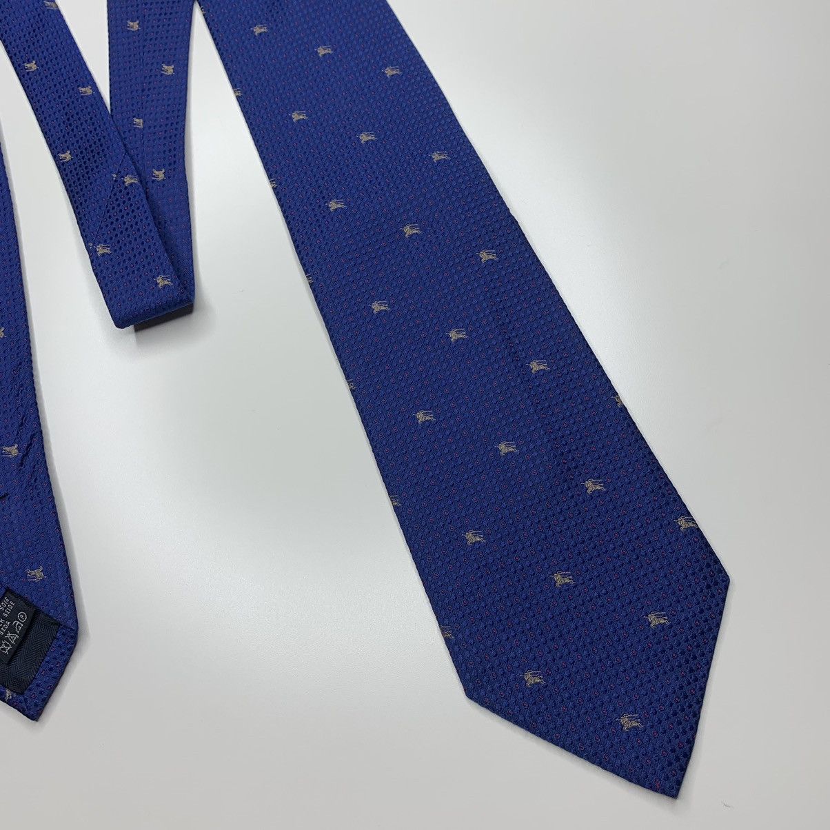 Burberry Luxury Tie Burberry London Burberrys Made in Italy Size ONE SIZE - 12 Thumbnail
