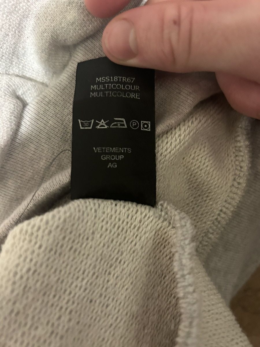 Vetements Vetements “Zurich” reconstruct hoodie Size US M / EU 48-50 / 2 - 4 Thumbnail