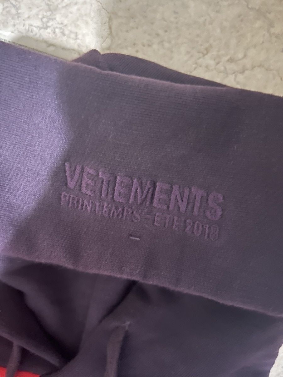 Vetements Vetements “Zurich” reconstruct hoodie Size US M / EU 48-50 / 2 - 3 Thumbnail