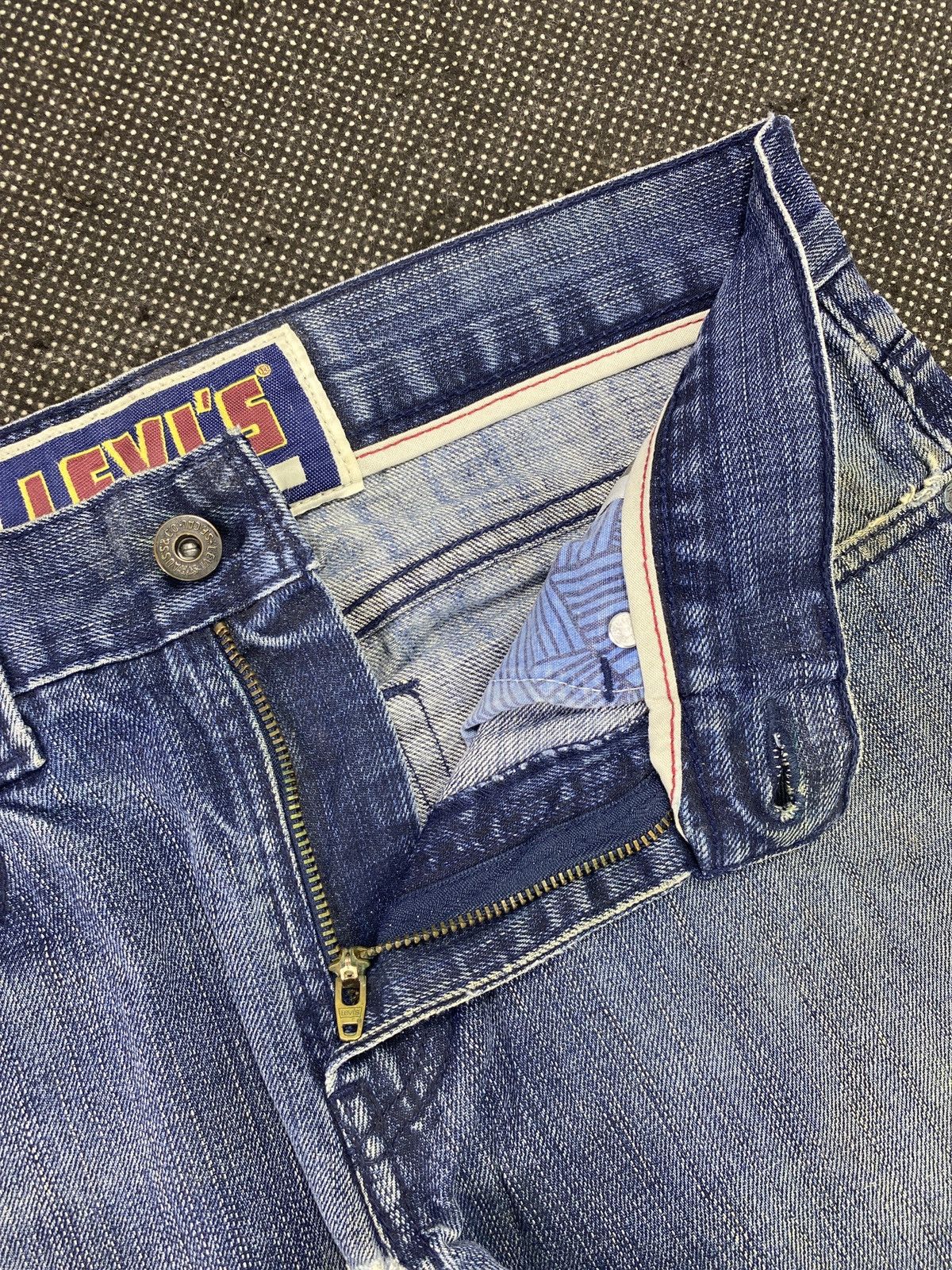 Jean VINTAGE LEVIS 511 BLUE WASH JEANS 31x32 -J483 Size US 31 - 6 Thumbnail