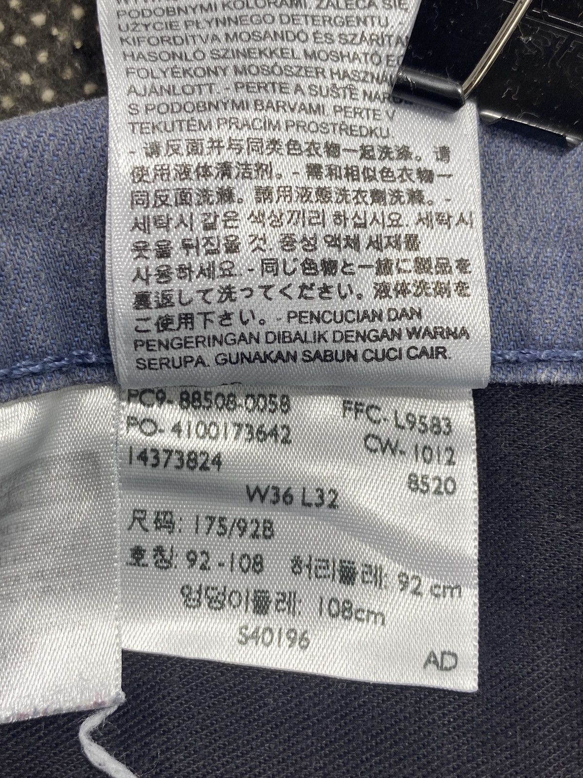 Jean VINTAGE LEVIS 508 SINGLE ‘R’ BLACK TAB JEANS-J484 Size US 38 / EU 54 - 7 Thumbnail