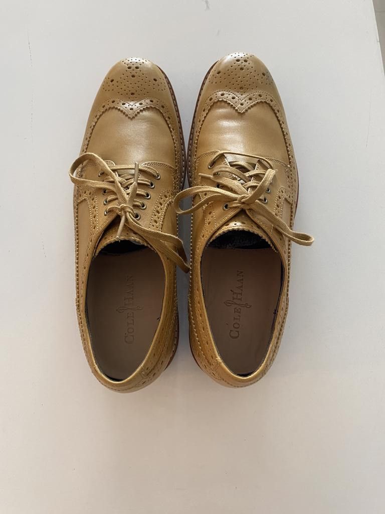 COLE HAAN Size 10 Tan Brogues Leather Brogue Lace Up Shoes
