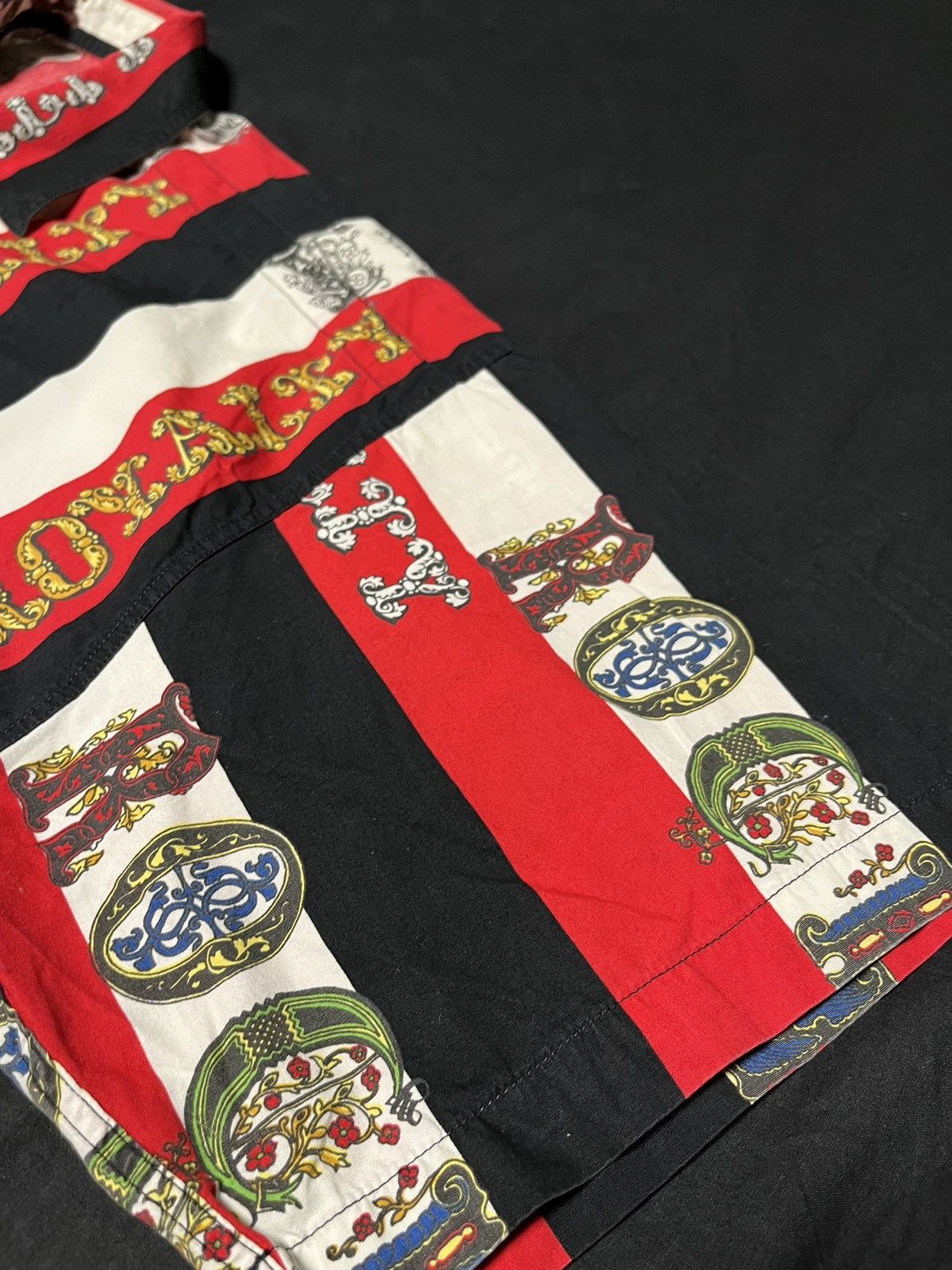 Versace 🧨REAL GRAIL Versace Rock & Royalty Overprinted Shirt Size US M / EU 48-50 / 2 - 11 Thumbnail