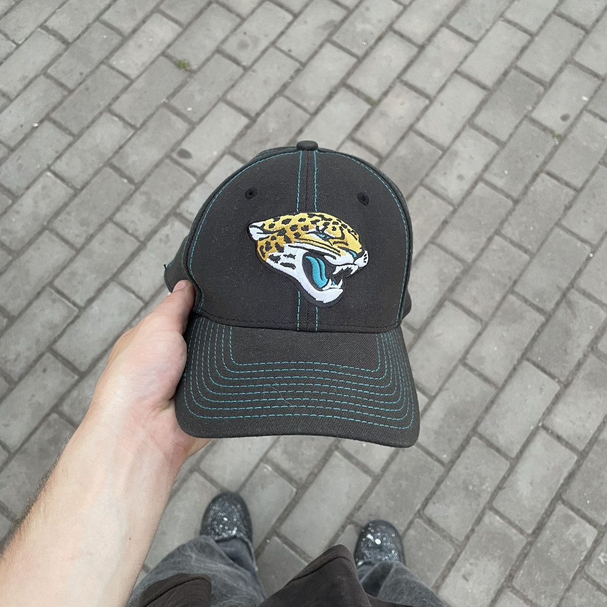 Vintage Vintage 90s Jacksonville Jaguars Faded Logo Cap Streetwear O Size ONE SIZE - 1 Thumbnail