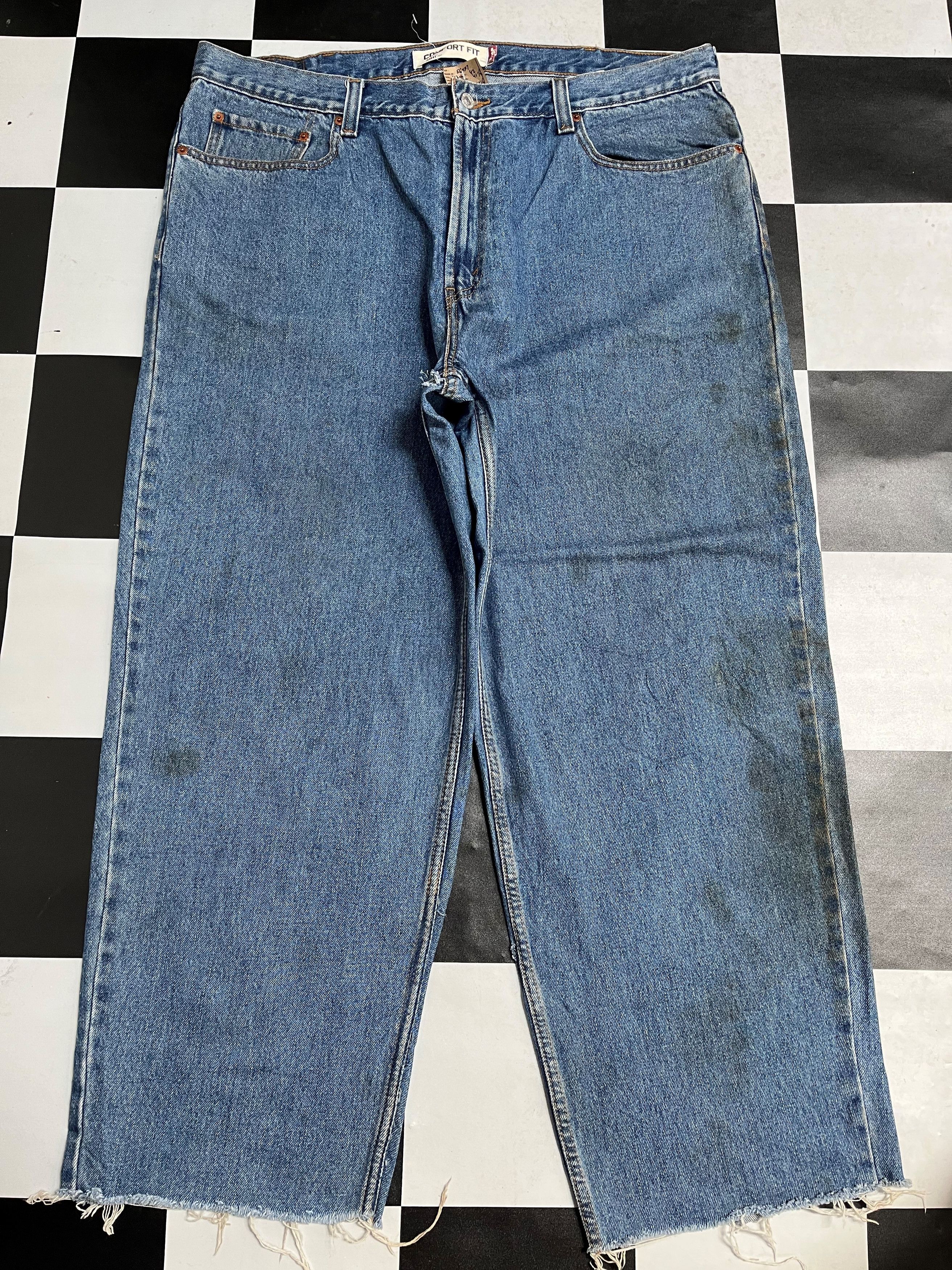 Vintage Levis 560 Denim Jeans L75