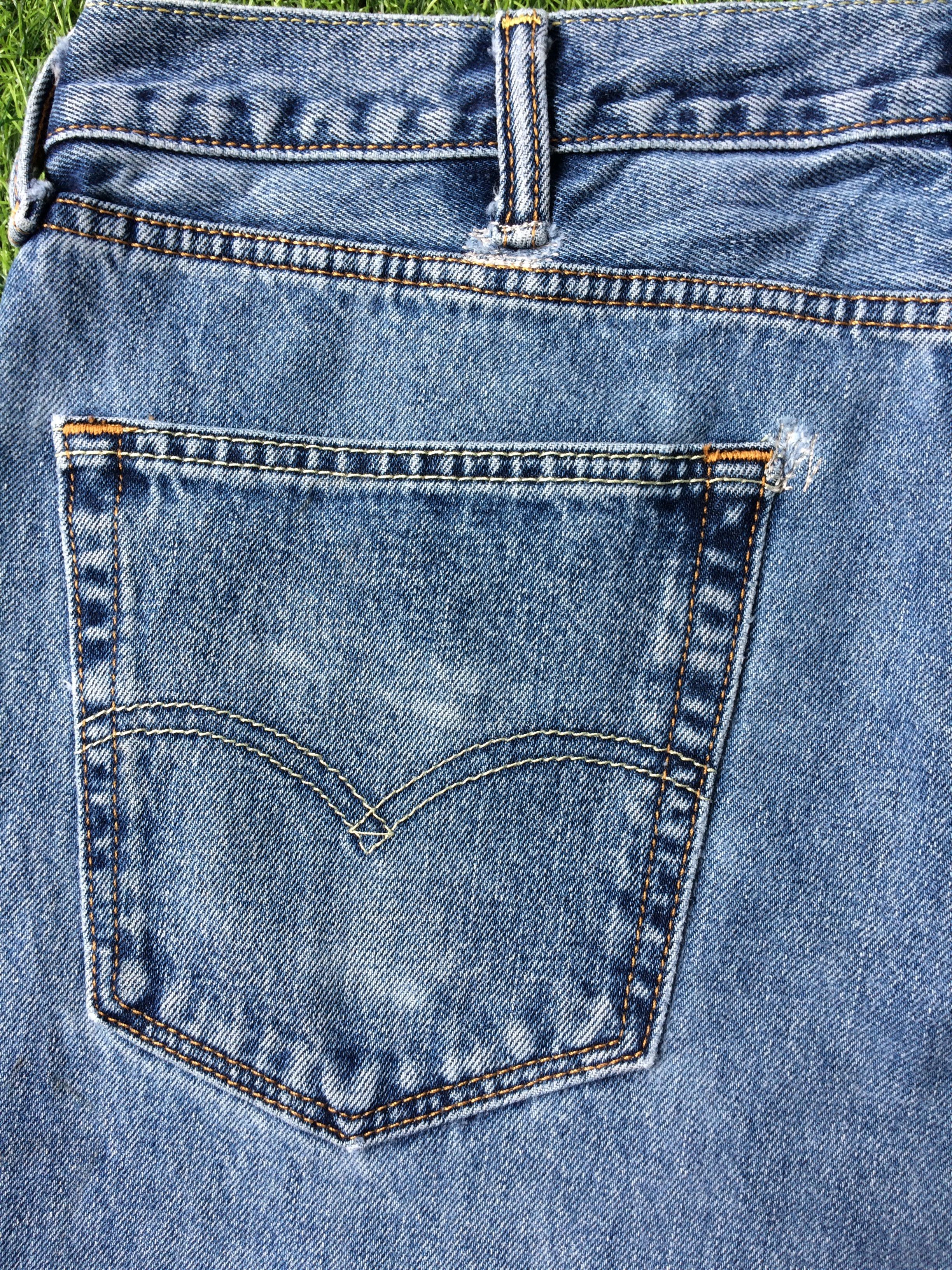 Levi's Vintage Distressed Levis 505 Jeans #B-433 Size US 37 - 8 Thumbnail