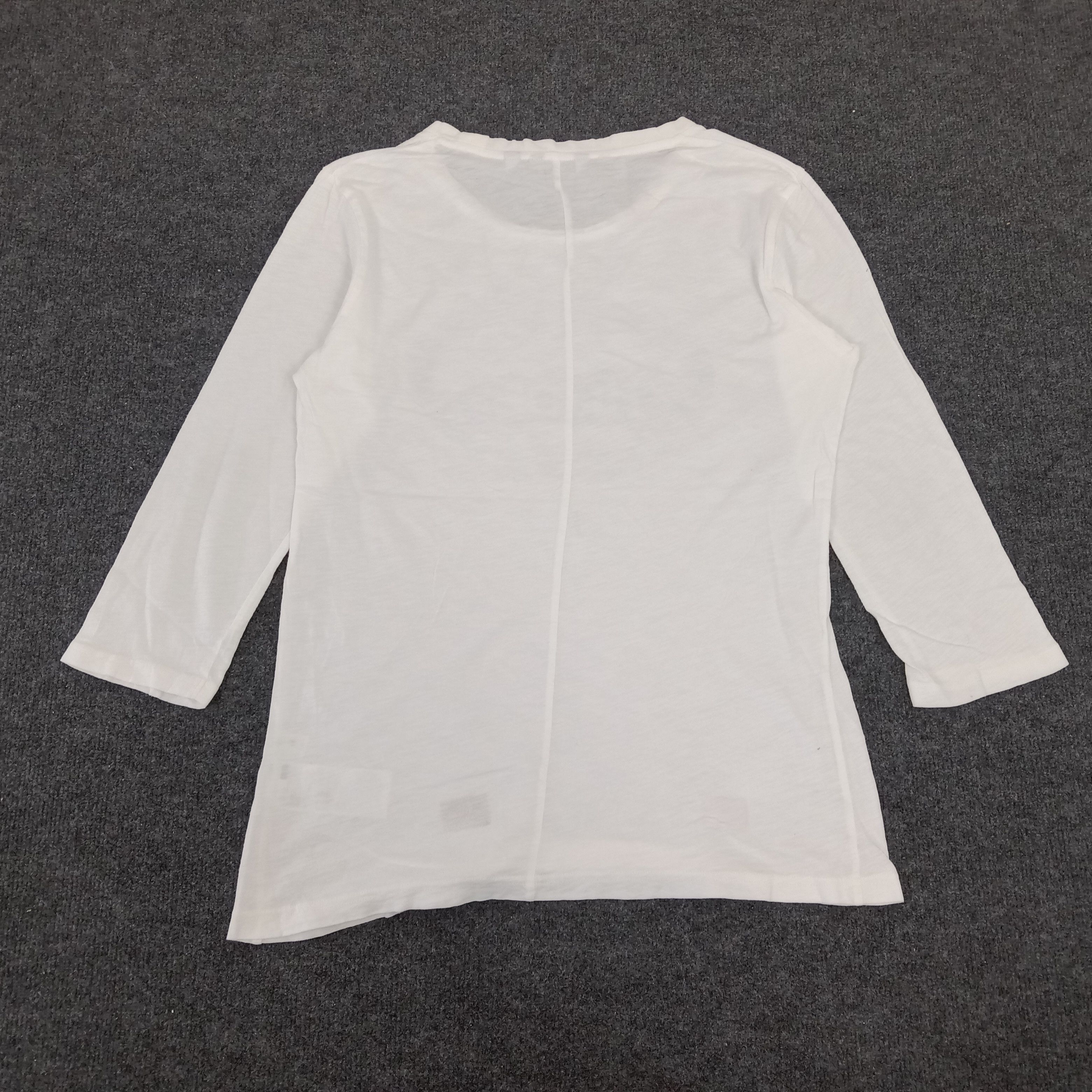 Japanese Brand × Undercover × Vintage Uniqlo Undercover Japanese Brand Tshirt Size M / US 6-8 / IT 42-44 - 3 Thumbnail