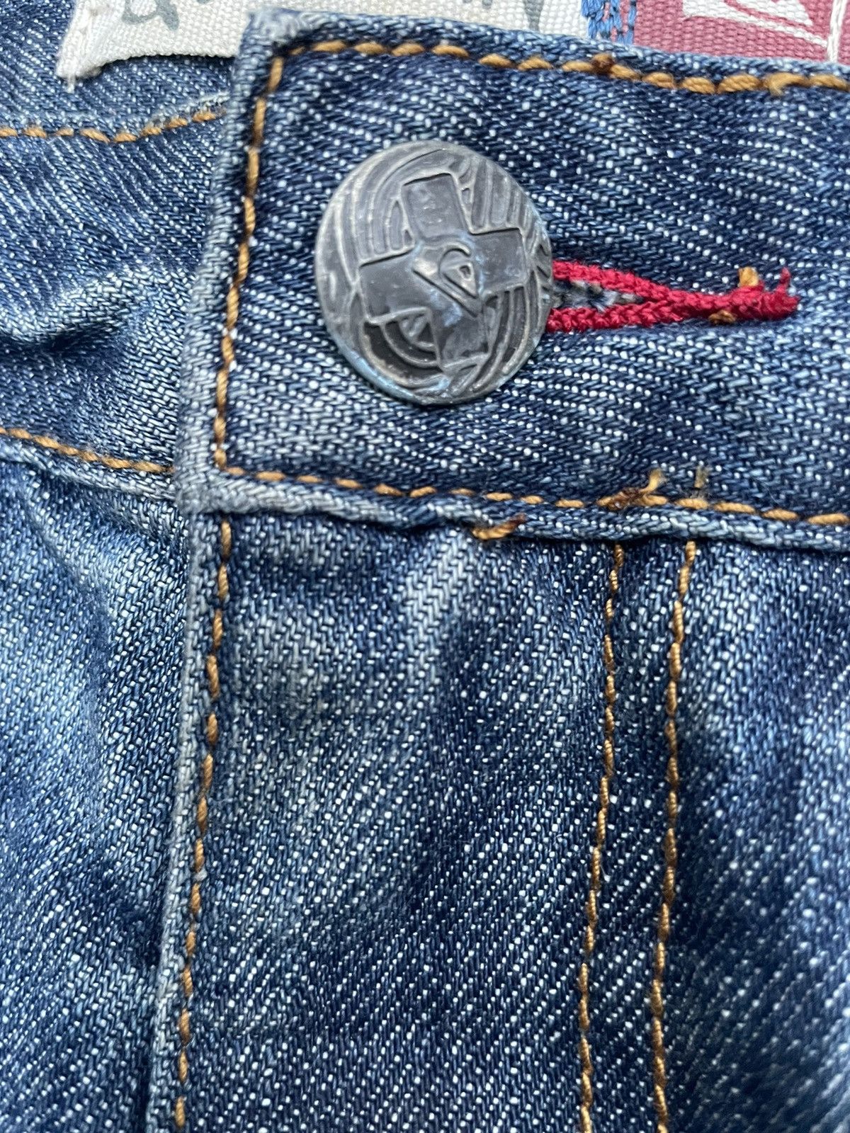 Quiksilver Quiksilver Faded Distresed Denim Size US 30 / EU 46 - 19 Thumbnail