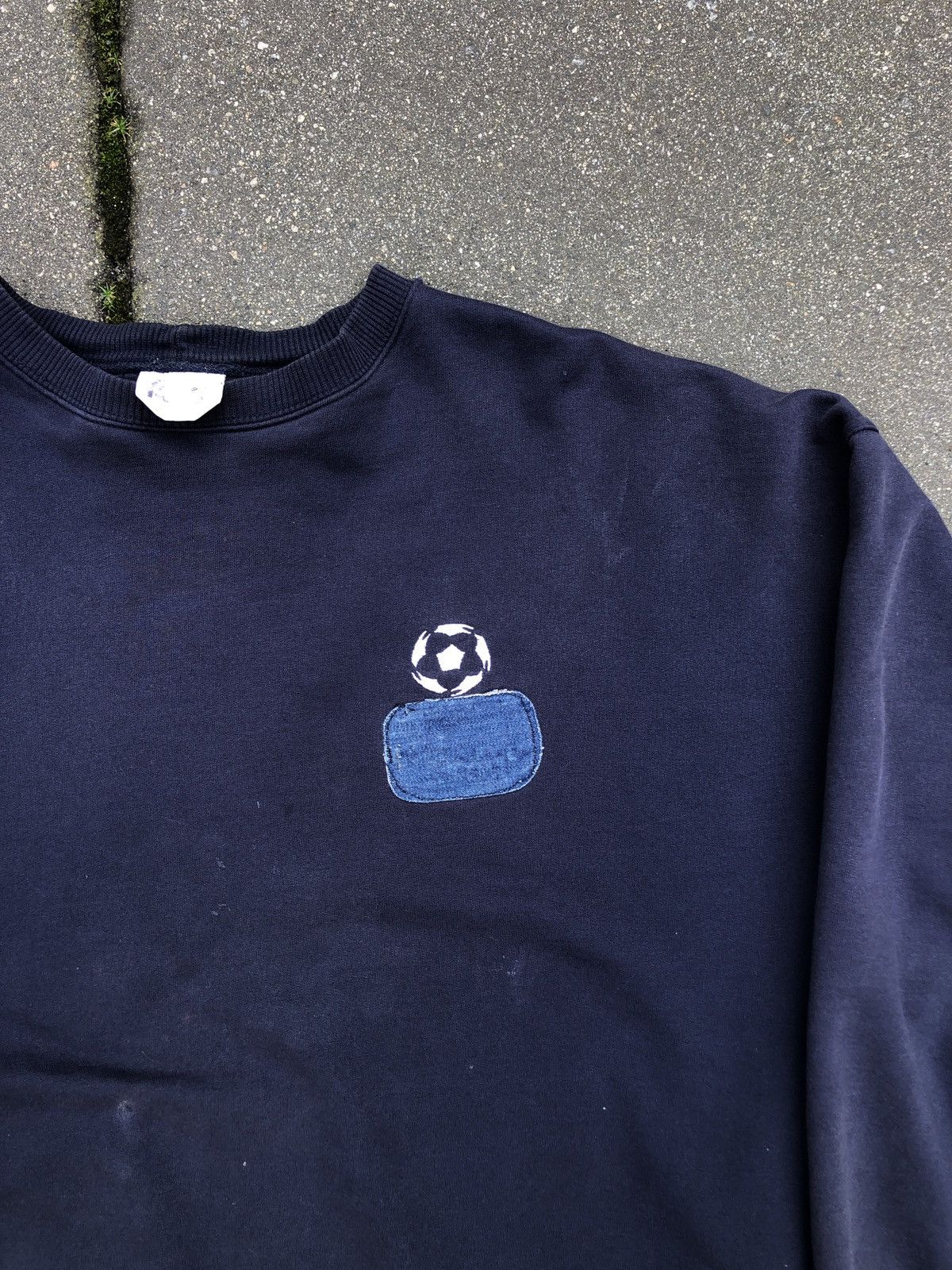 Vintage Oversized navy soccer patch sun faded crewneck gosha swag Size US L / EU 52-54 / 3 - 3 Thumbnail