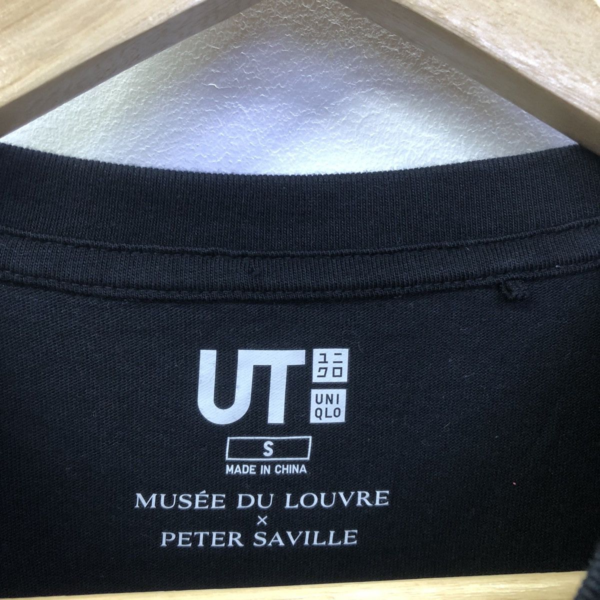Uniqlo Uniqlo X Peter Saville Musee Du Louvre Art Tshirt Size US S / EU 44-46 / 1 - 9 Thumbnail