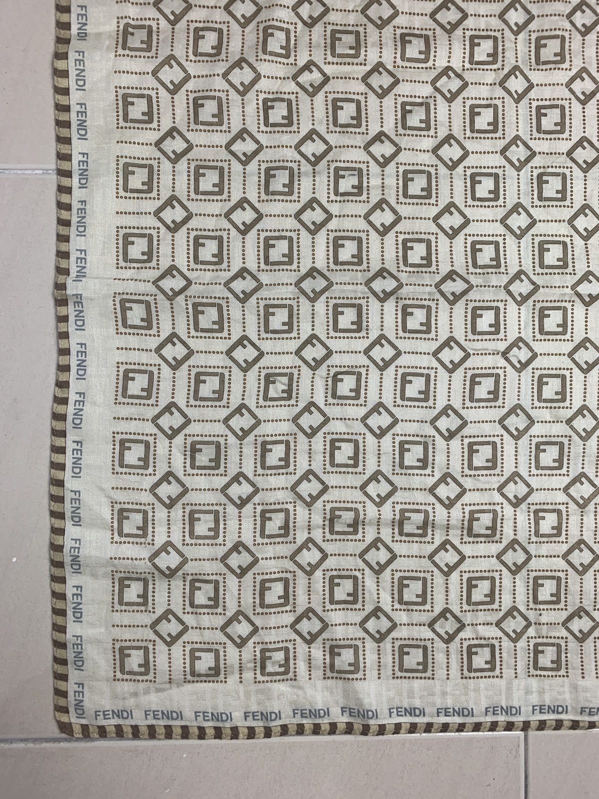 Designer Fendi Handkerchief Pocketsquares Size ONE SIZE - 7 Thumbnail