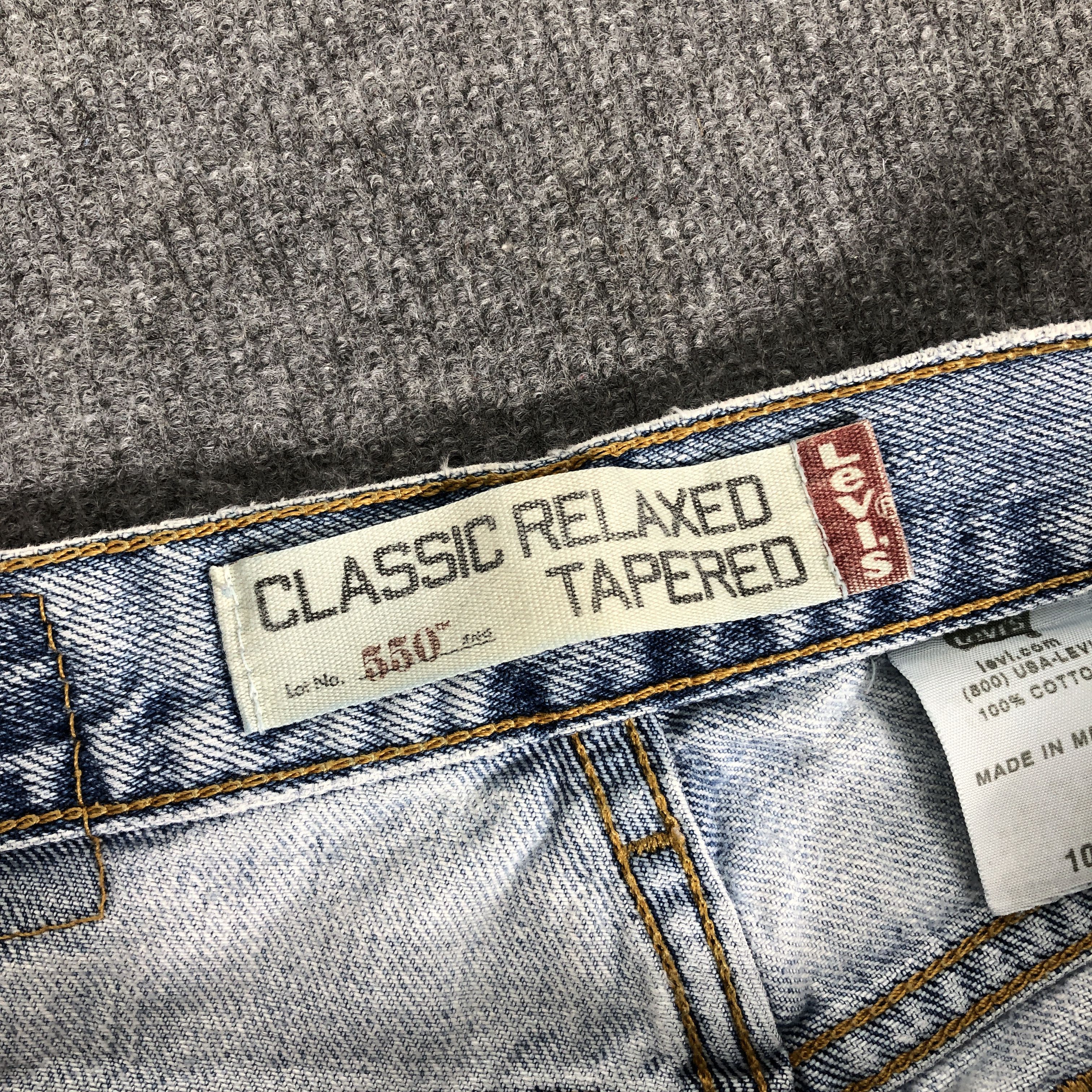 Levi's Vintage Y2k Levi's 550 Light Wash Relaxed Tapered Denim Jean Size US 30 / EU 46 - 17 Thumbnail