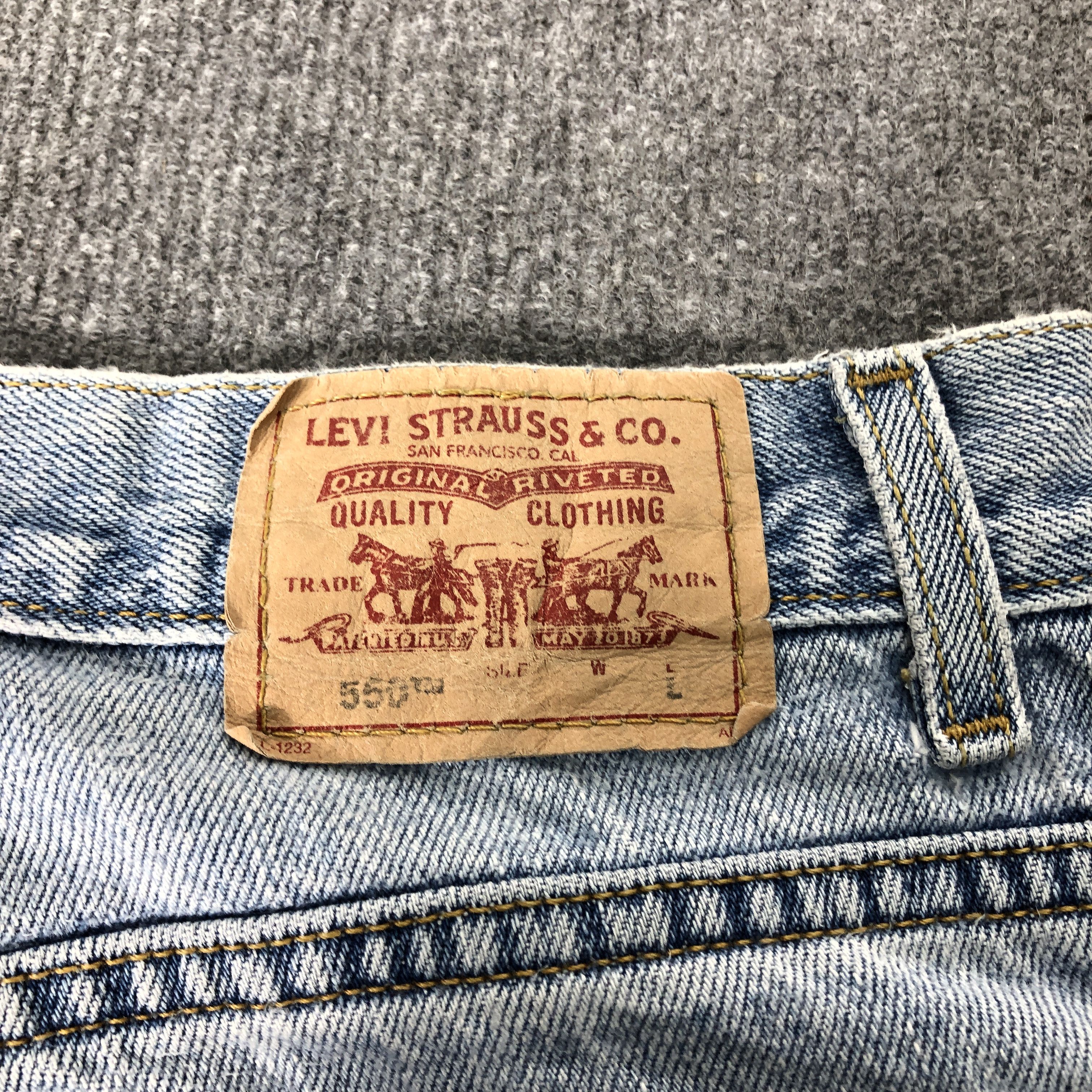 Levi's Vintage Y2k Levi's 550 Light Wash Relaxed Tapered Denim Jean Size US 30 / EU 46 - 4 Thumbnail