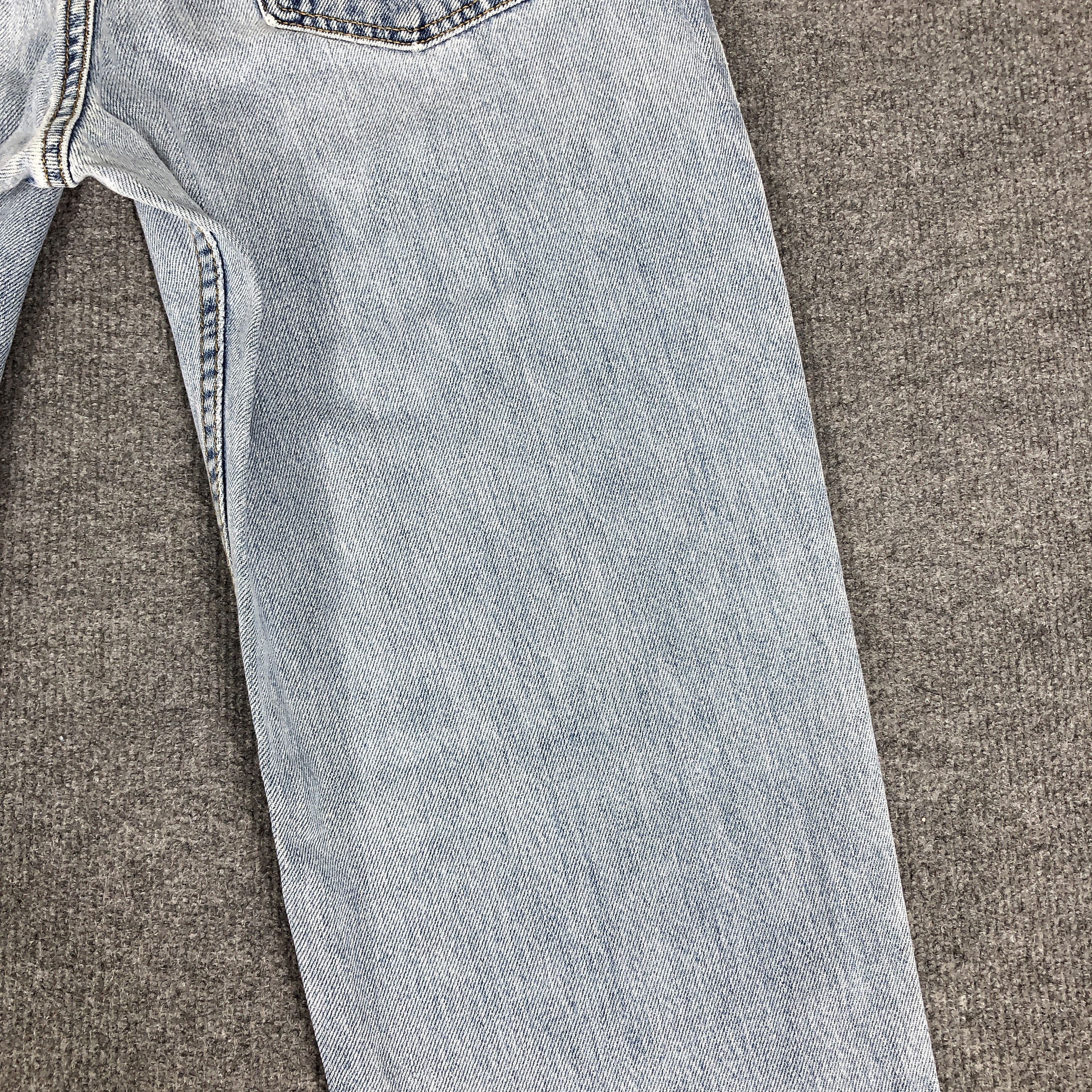 Levi's Vintage Y2k Levi's 550 Light Wash Relaxed Tapered Denim Jean Size US 30 / EU 46 - 15 Thumbnail