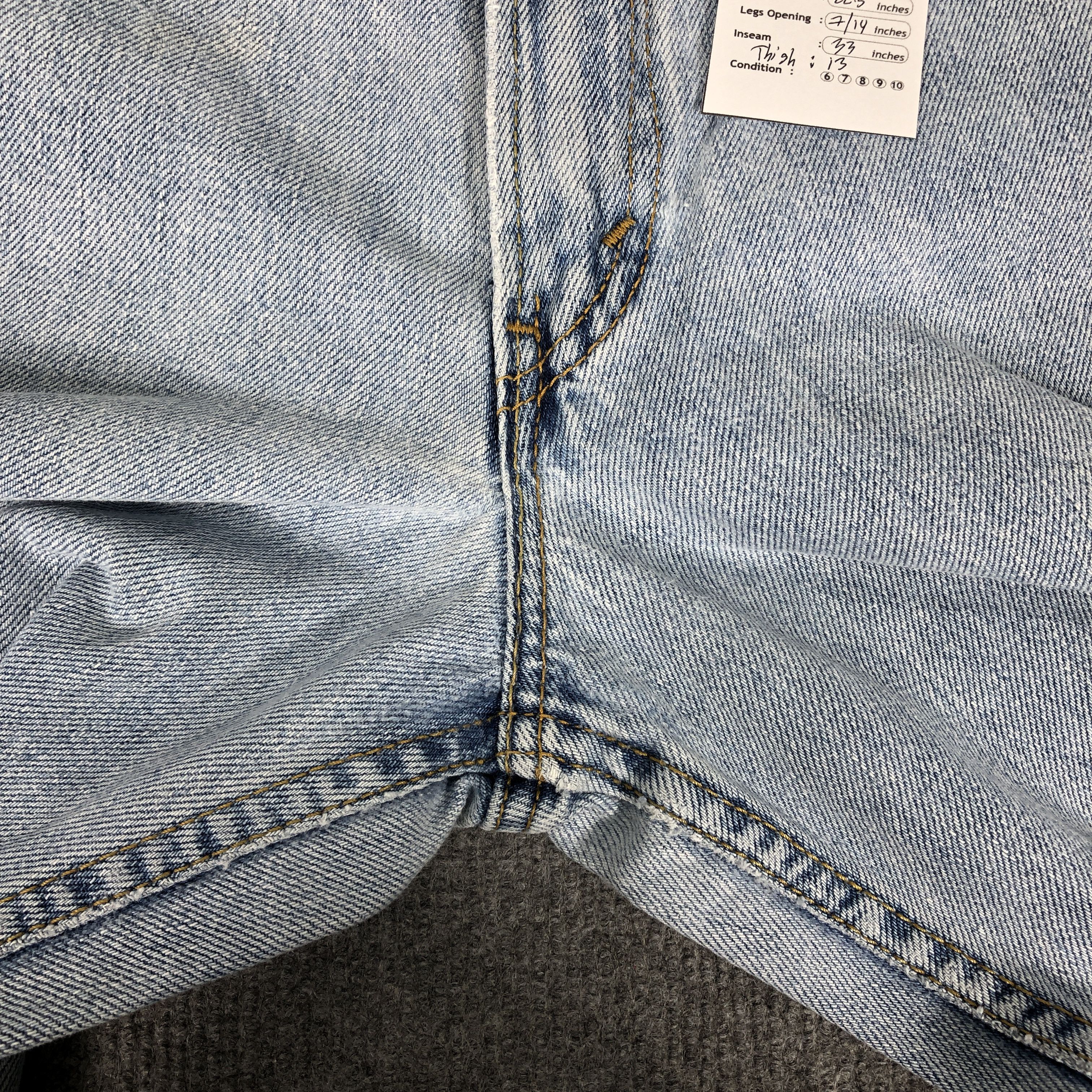 Levi's Vintage Y2k Levi's 550 Light Wash Relaxed Tapered Denim Jean Size US 30 / EU 46 - 9 Thumbnail