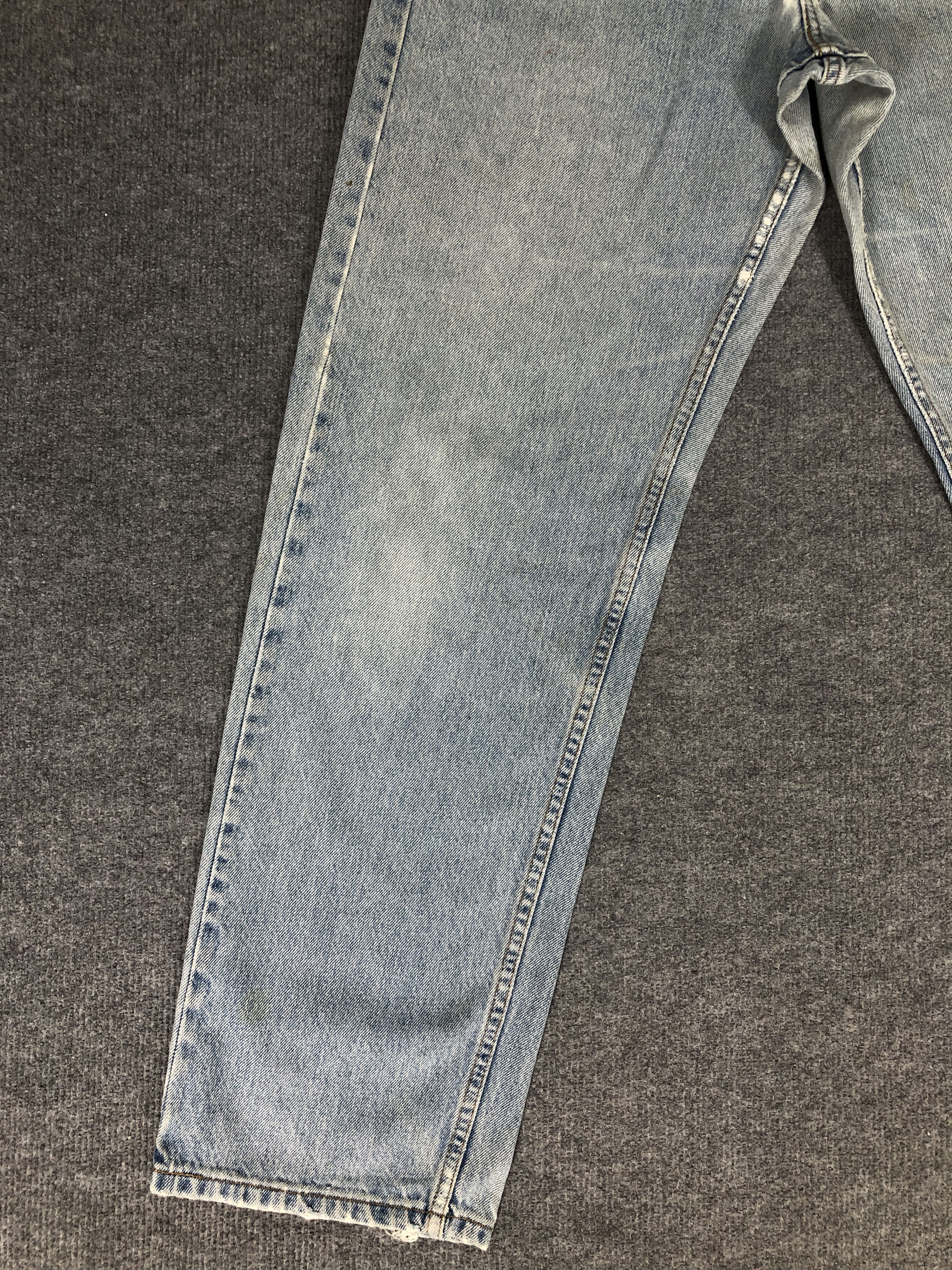 Levi's Vintage 90's Levi's 565 Distress Faded Blue Denim Jean Size US 31 - 6 Thumbnail