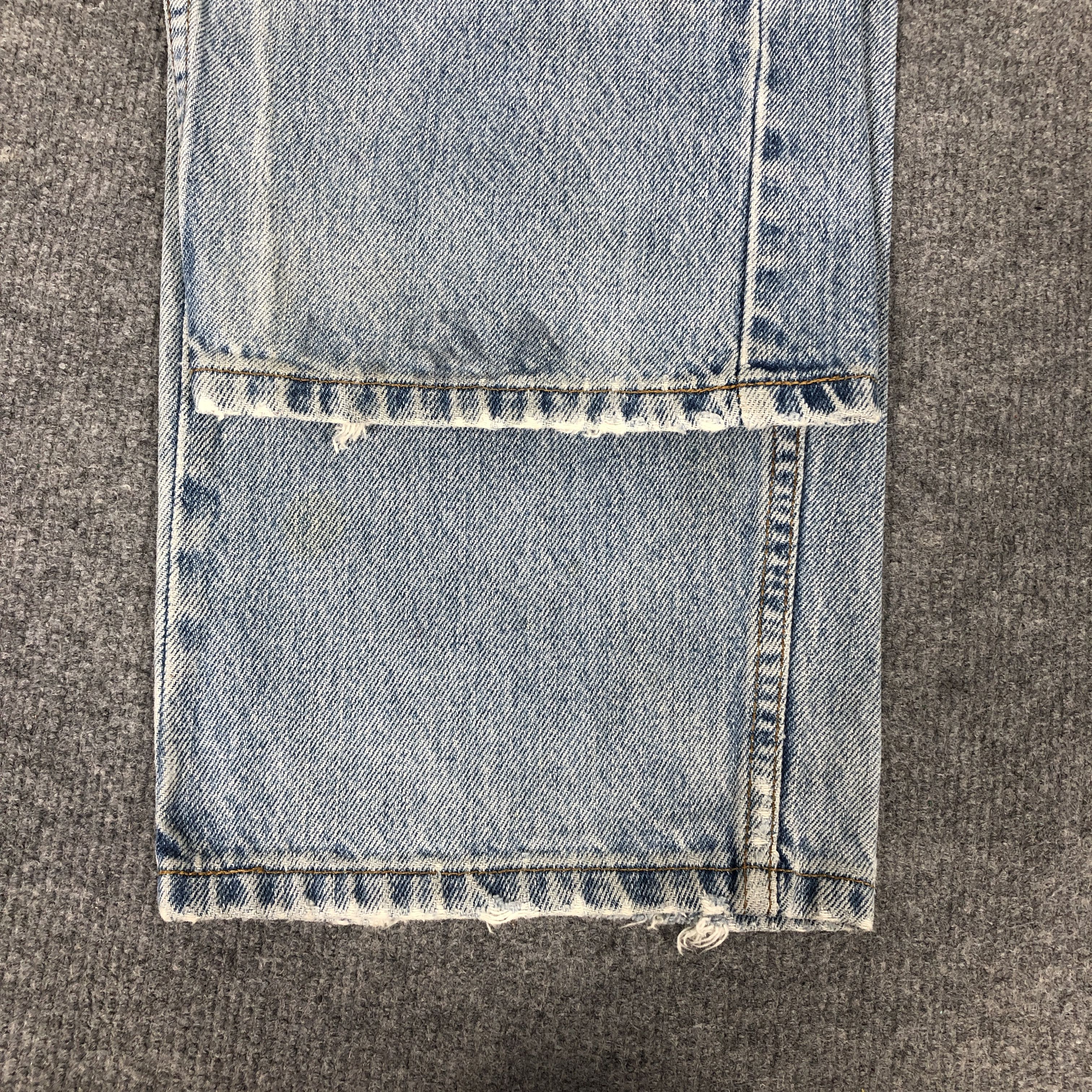 Levi's Vintage 90's Levi's 565 Distress Faded Blue Denim Jean Size US 31 - 10 Thumbnail