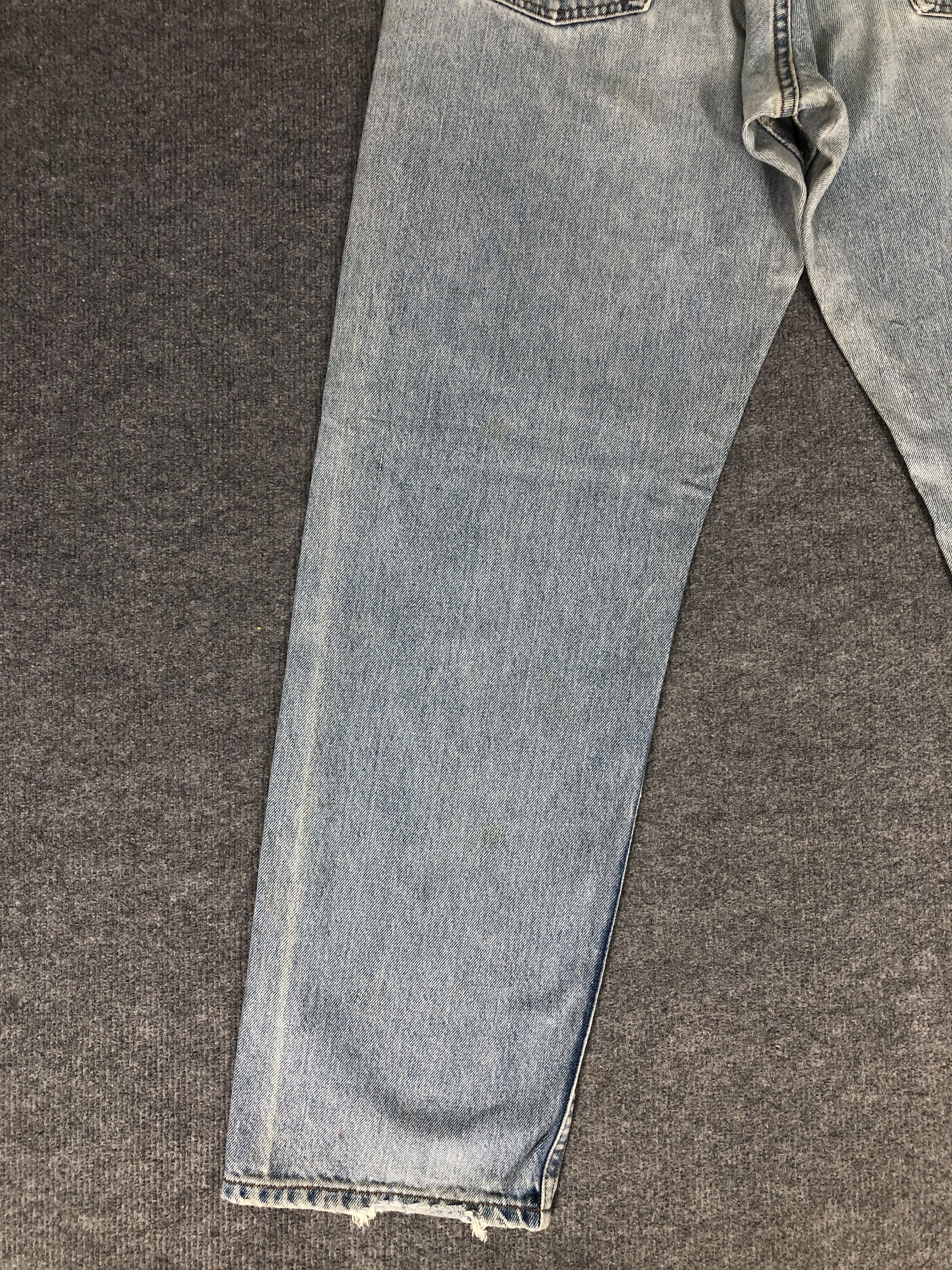 Levi's Vintage 90's Levi's 565 Distress Faded Blue Denim Jean Size US 31 - 8 Thumbnail