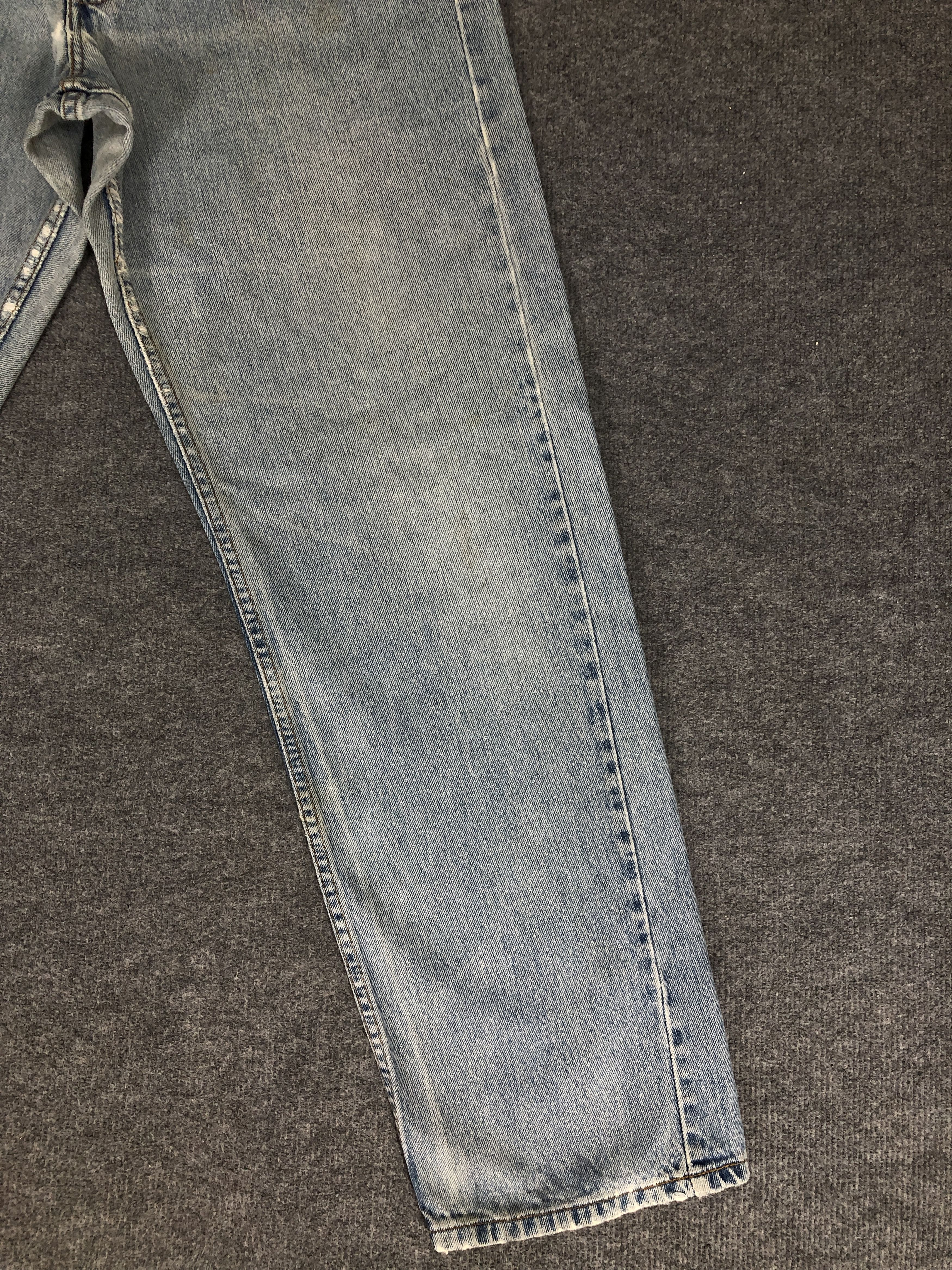 Levi's Vintage 90's Levi's 565 Distress Faded Blue Denim Jean Size US 31 - 7 Thumbnail