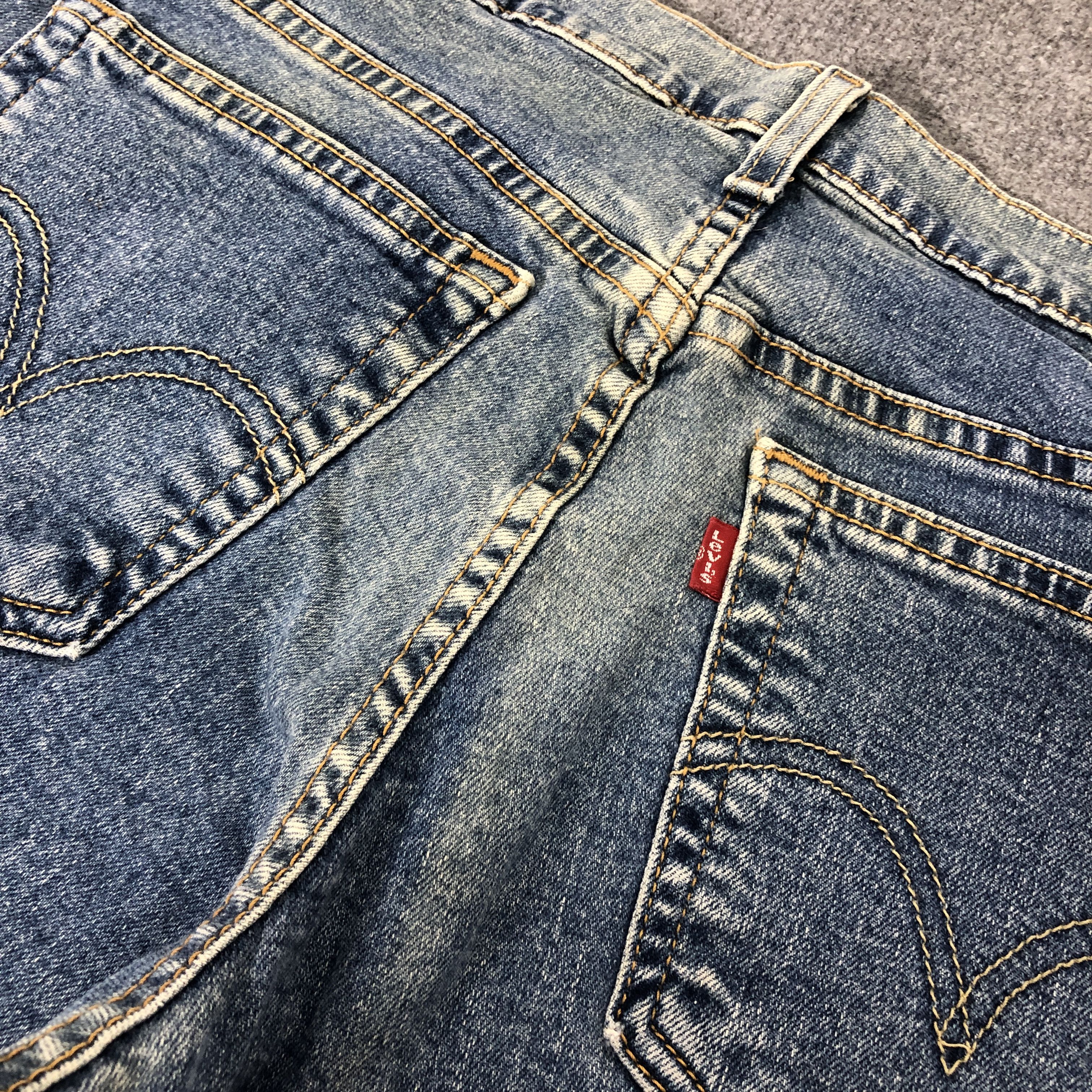 Levi's × Vintage VTG Y2K Levi's 550 Boot Cut Stretch Dirty Blue Denim Jean Size 31" - 16 Thumbnail
