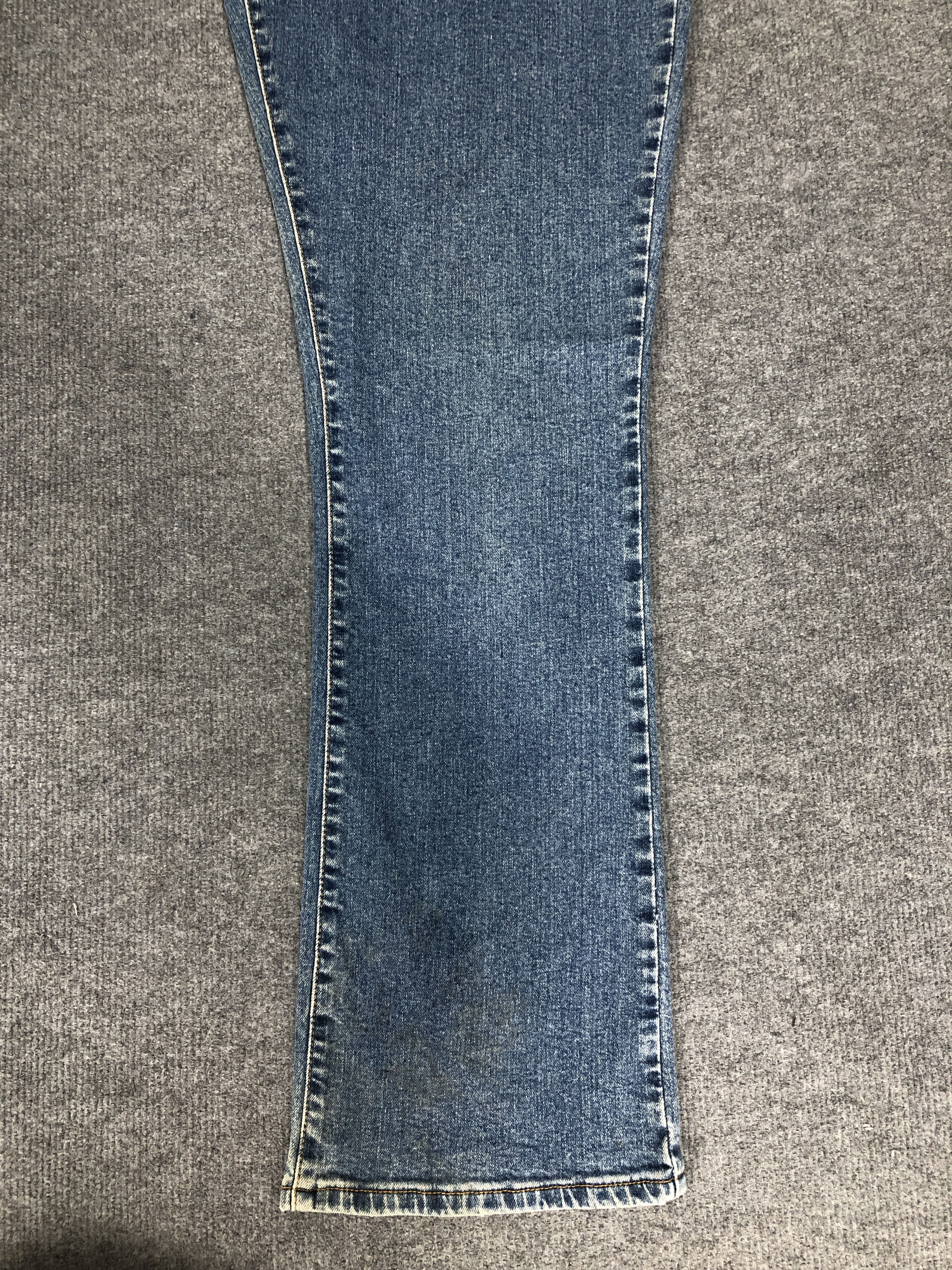 Levi's × Vintage VTG Y2K Levi's 550 Boot Cut Stretch Dirty Blue Denim Jean Size 31" - 10 Thumbnail