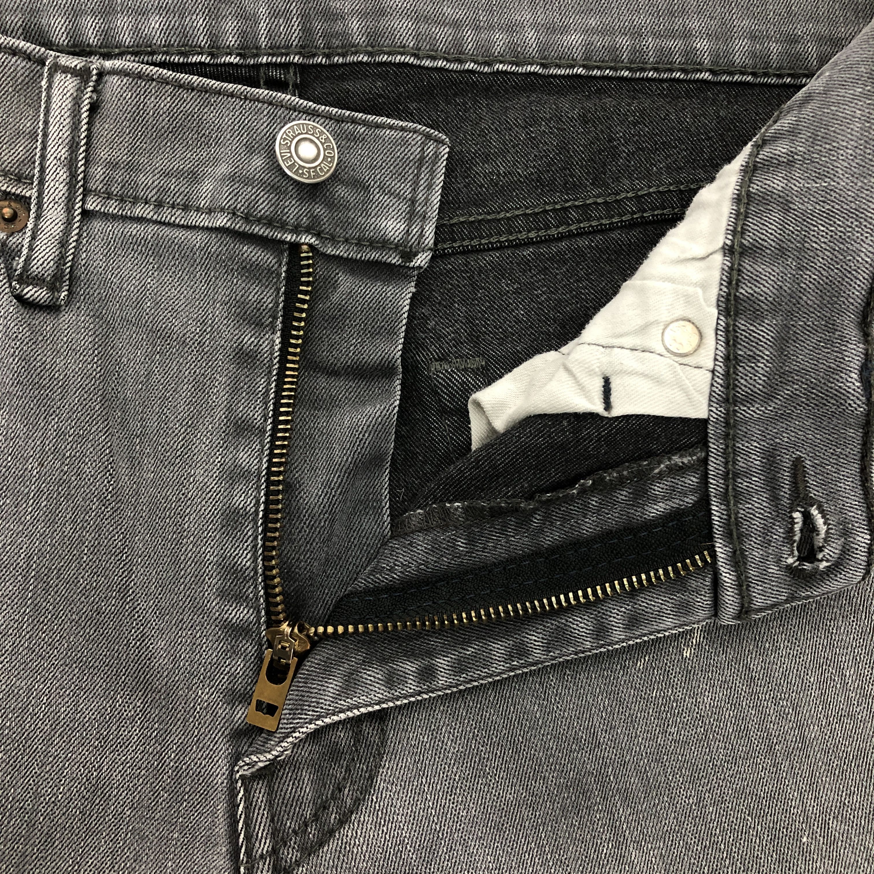 Levi's Vintage Y2k Levi's Lot 511 Slim Fit Faded Denim Jean Size US 32 / EU 48 - 18 Thumbnail