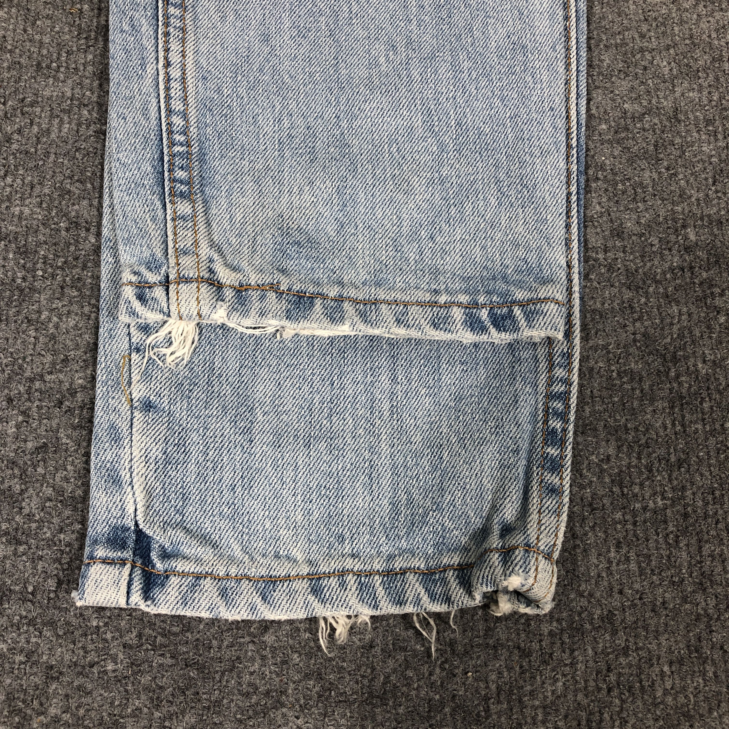 Levi's Vintage 90's Levi's 512 Slim Fit Tapered Leg Faded Blue Jean Size US 29 - 17 Thumbnail