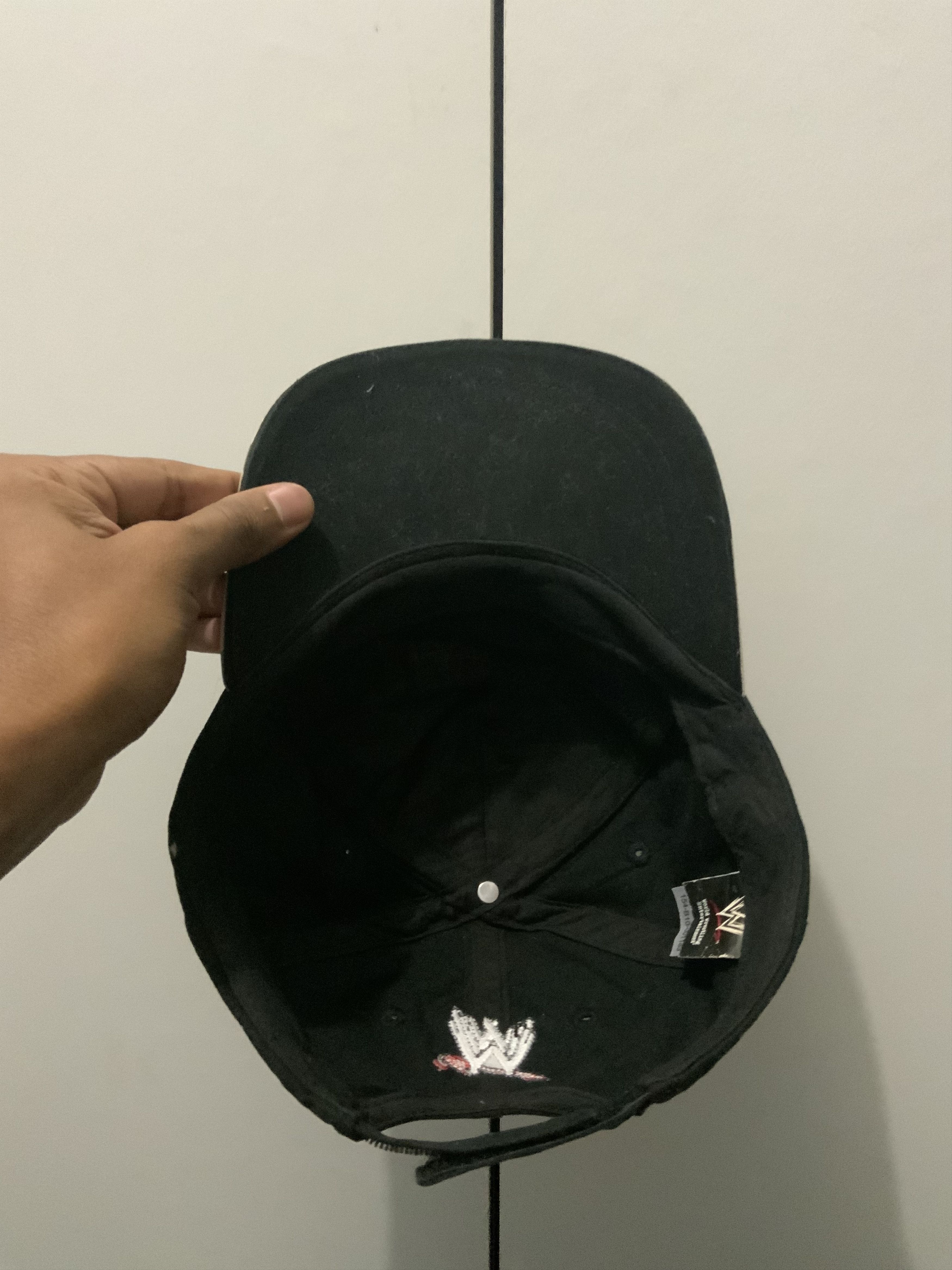 WWE Smack Down vs RAW WWE Camo Hat Size ONE SIZE - 8 Thumbnail
