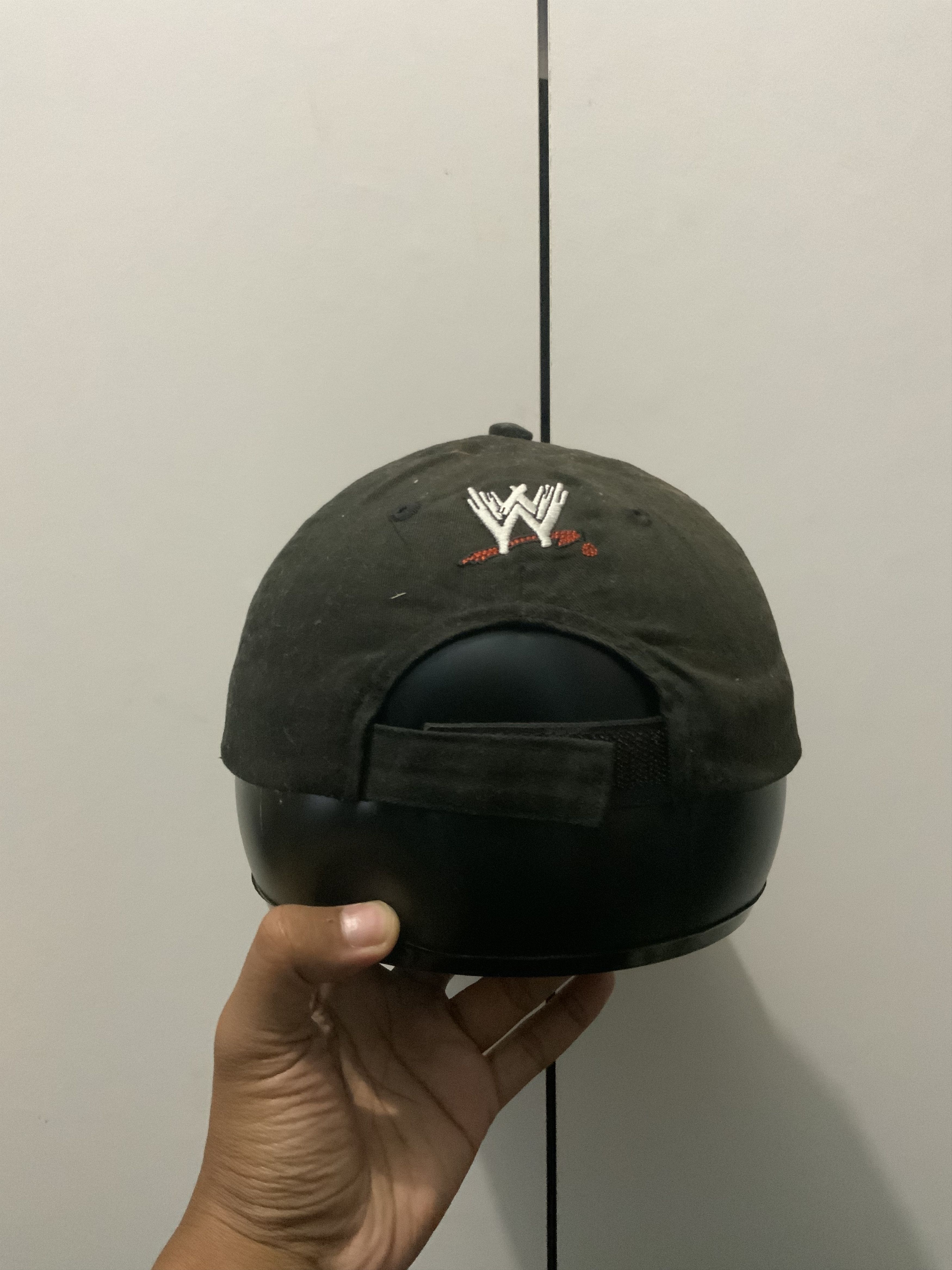 WWE Smack Down vs RAW WWE Camo Hat Size ONE SIZE - 7 Thumbnail